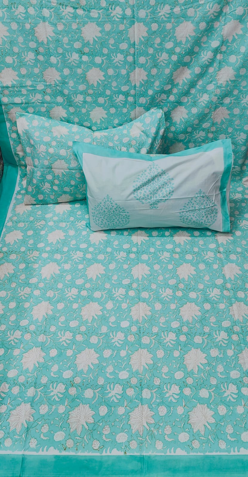 Pure percale cotton and wooden hand-block printed super king size bedsheets with 2 pillow covers (108x108 inches)