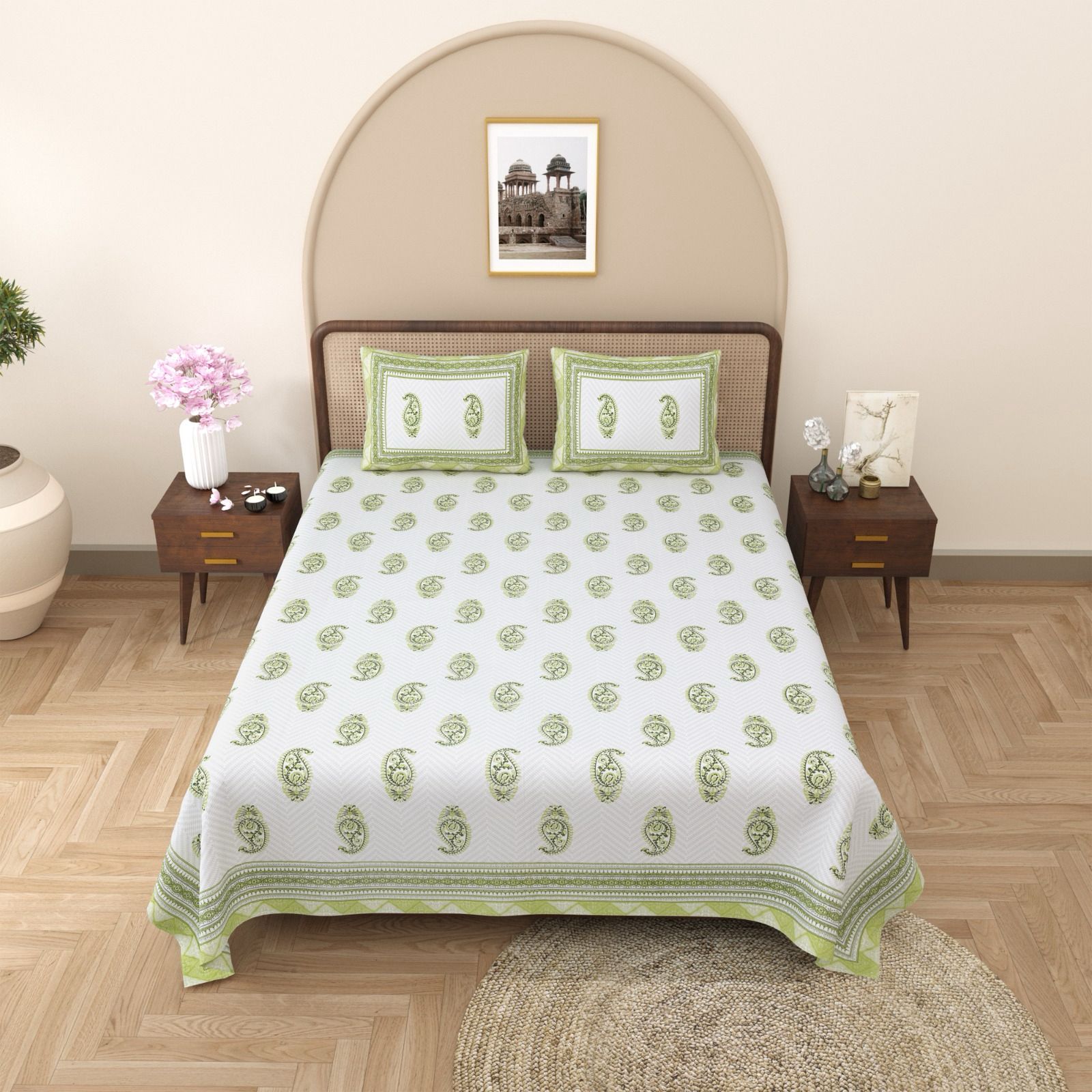 Pure cotton queen size bedsheet with two pillow covers (90x108 inches)