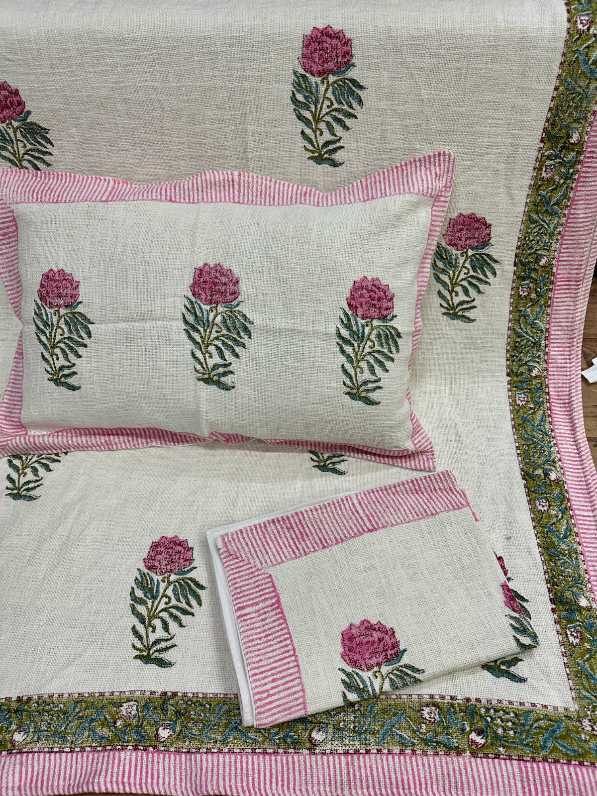 Pure TNT cotton Hand-block printed double bedcover with 2 pillow covers (90x108 inches)