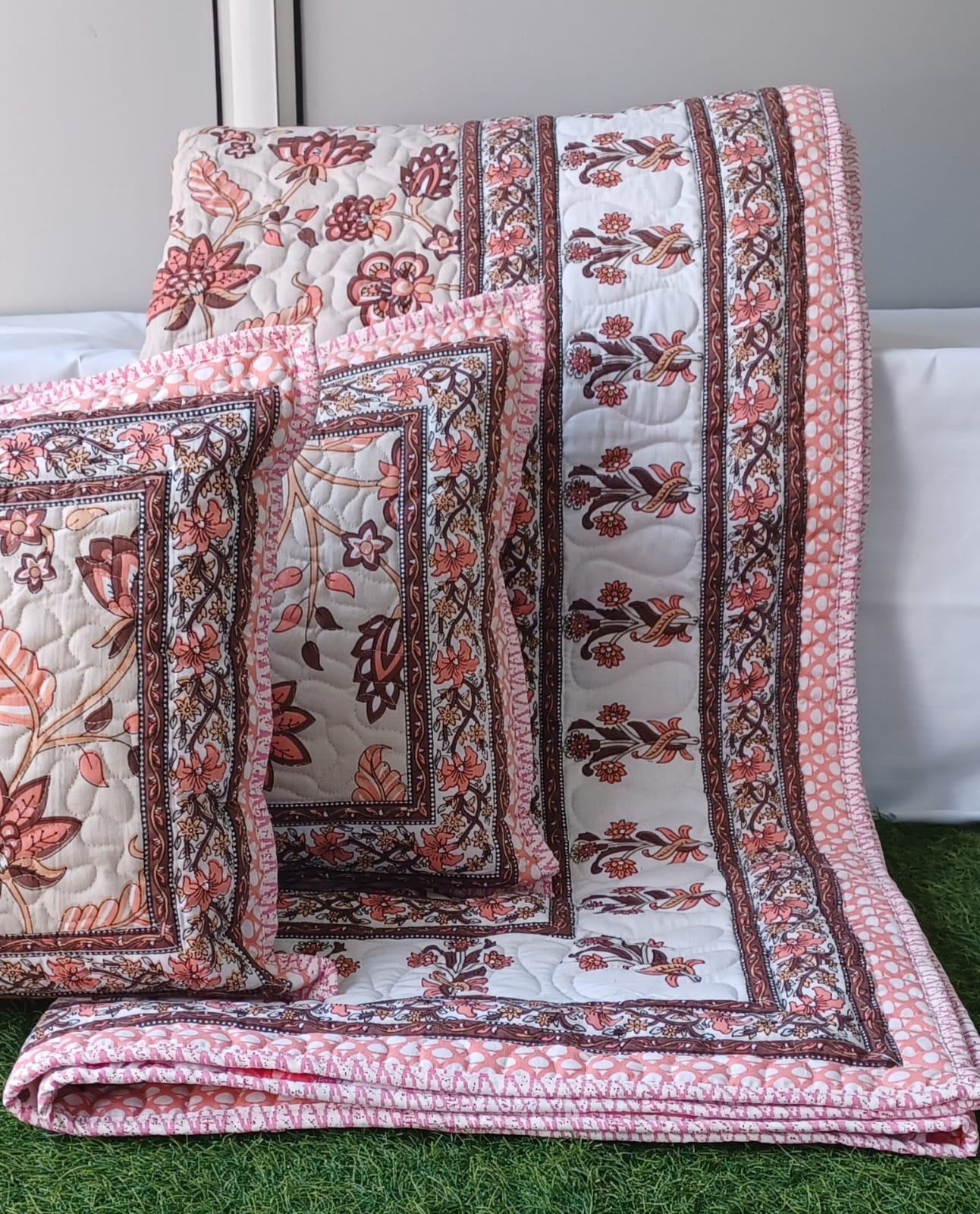 Pure mulmul cotton paani jaal quilted reversible double bedcovers with 2 quilted pillow covers (90x108 inches)