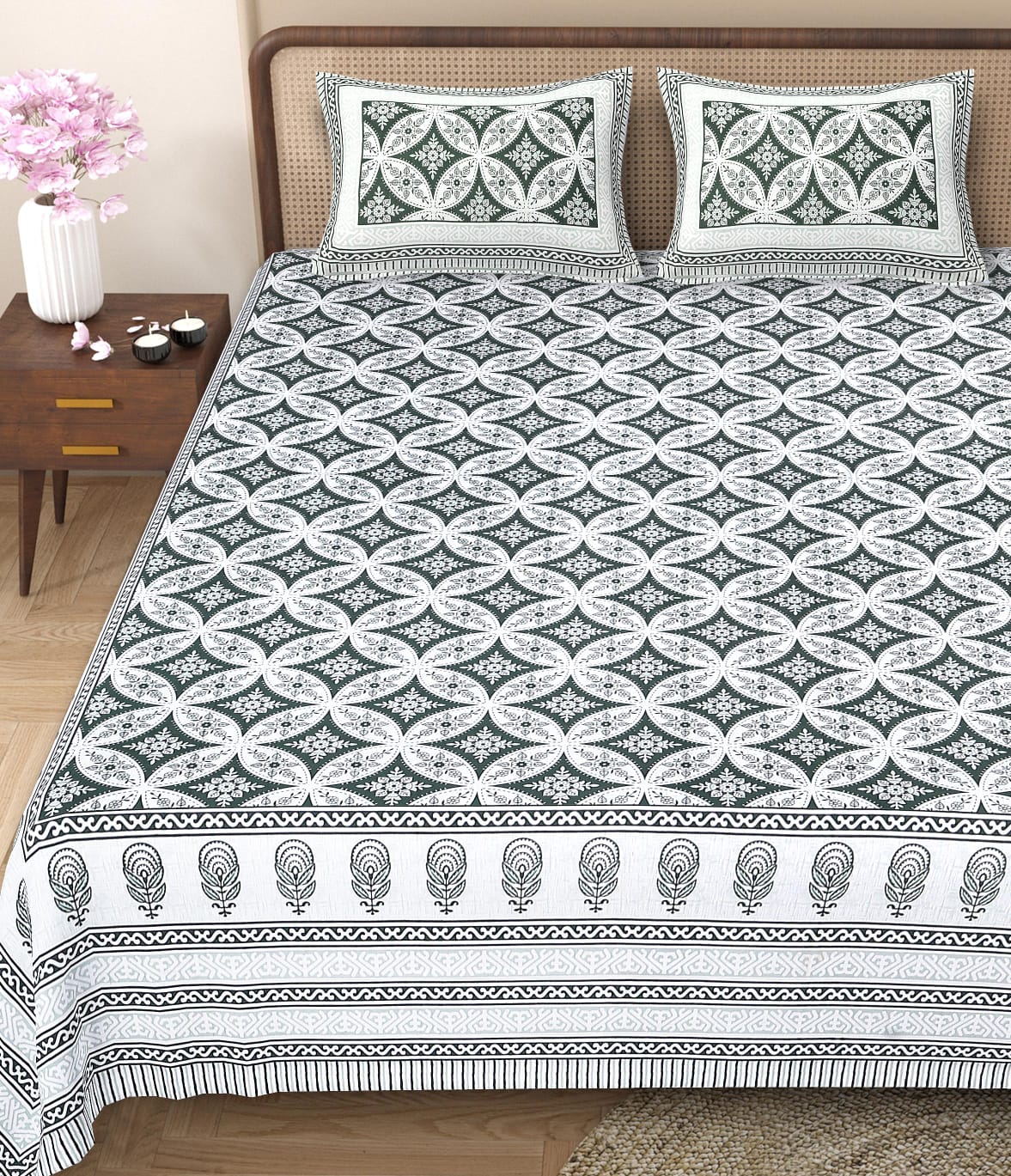 Pure cotton queen size double bedsheet (90x108 inches)