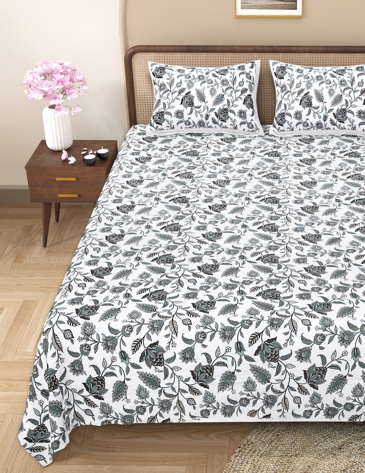 Pure cotton queen size double bedsheet (90x108 inches)