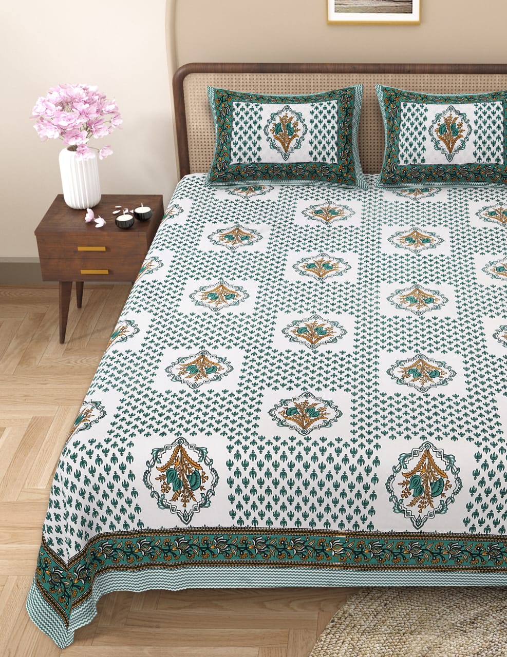 Pure cotton queen size double bedsheet (90x108 inches)