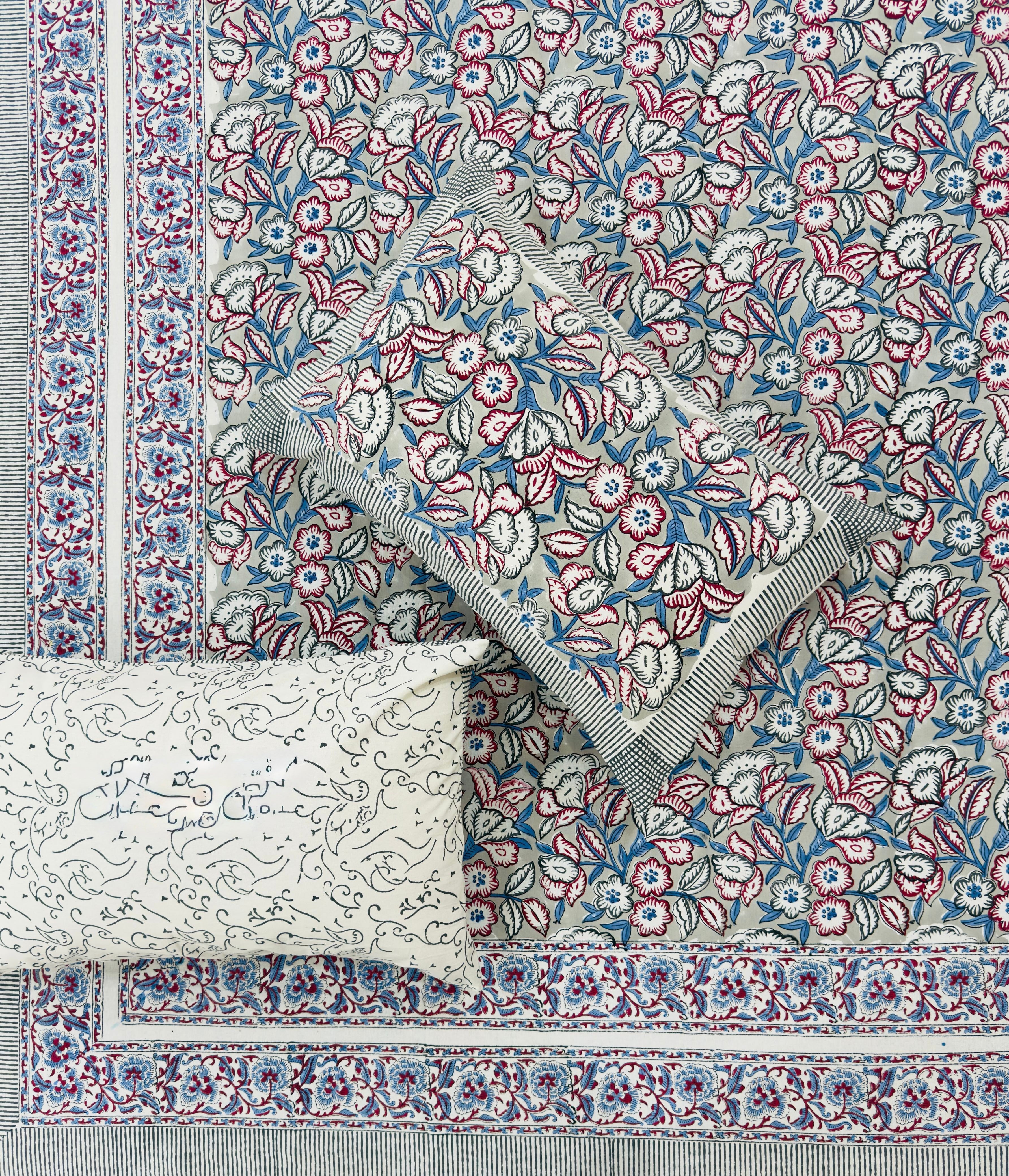 Pure cotton handblock printed king size bedsheet with 2 pillow covers (100x108 inches)