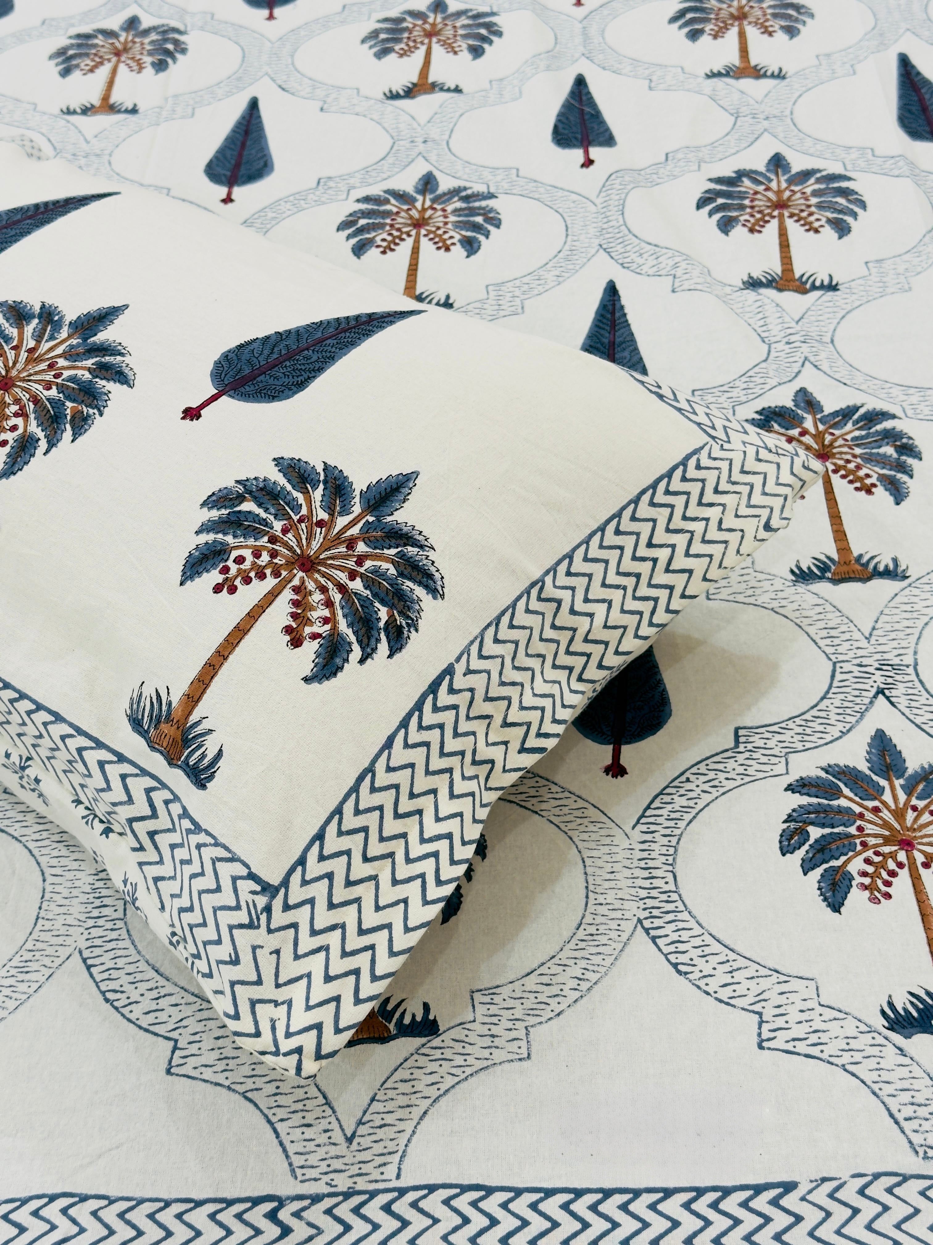 Pure cotton handblock printed king size bedsheet with 2 pillow covers (100x108 inches)
