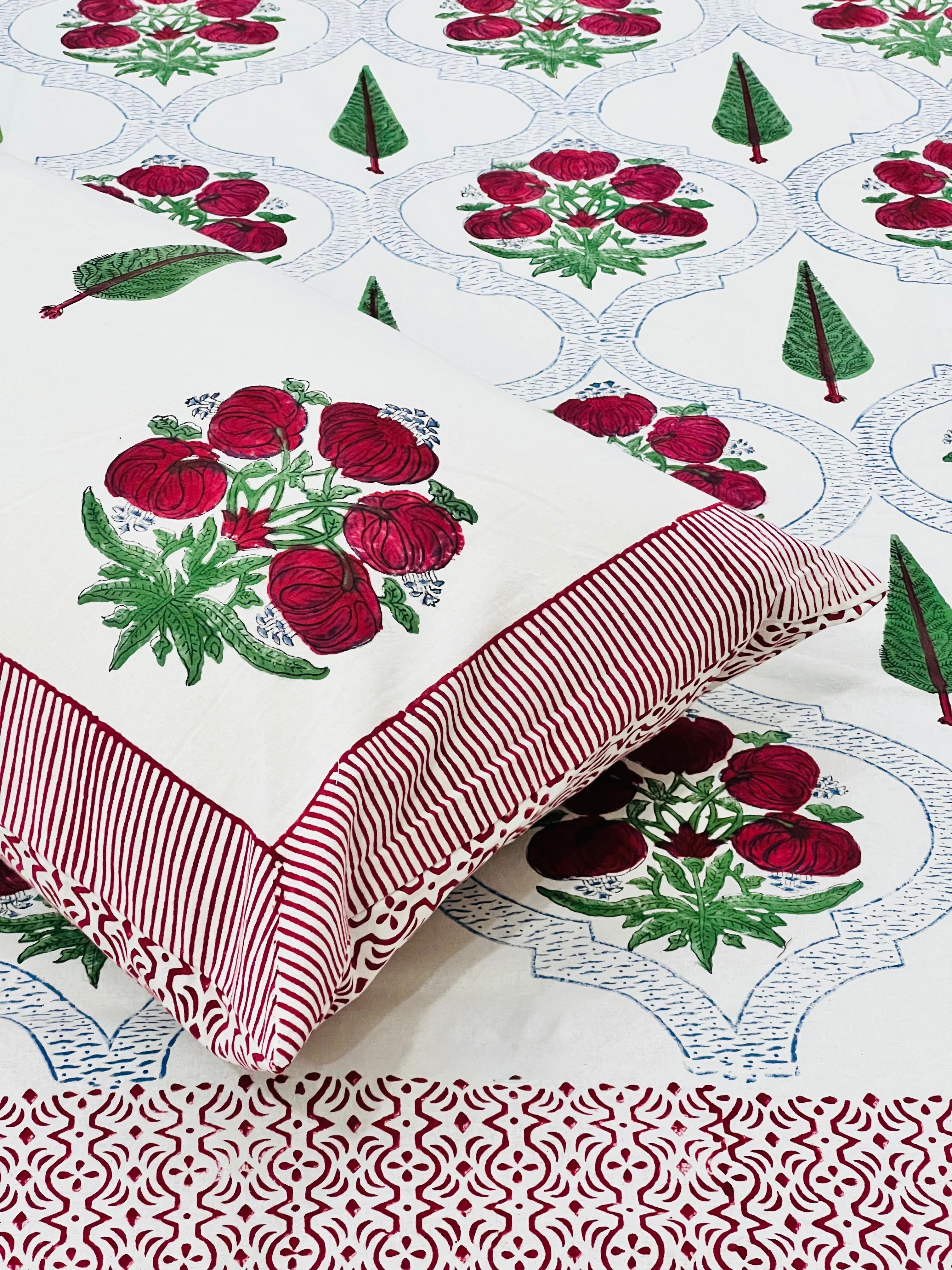Pure cotton handblock printed king size bedsheet with 2 pillow covers (100x108 inches)