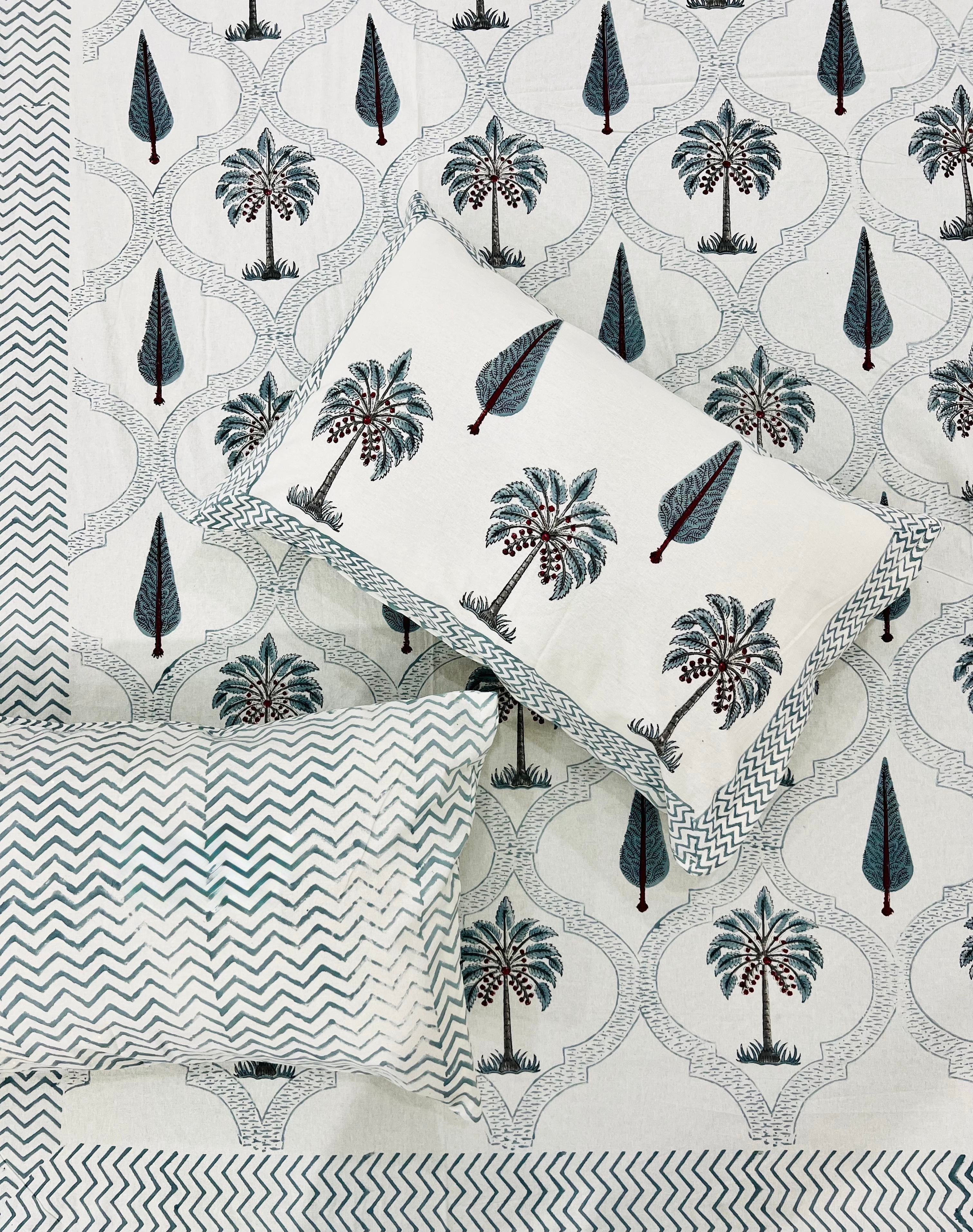 Pure cotton handblock printed king size bedsheet with 2 pillow covers (100x108 inches)