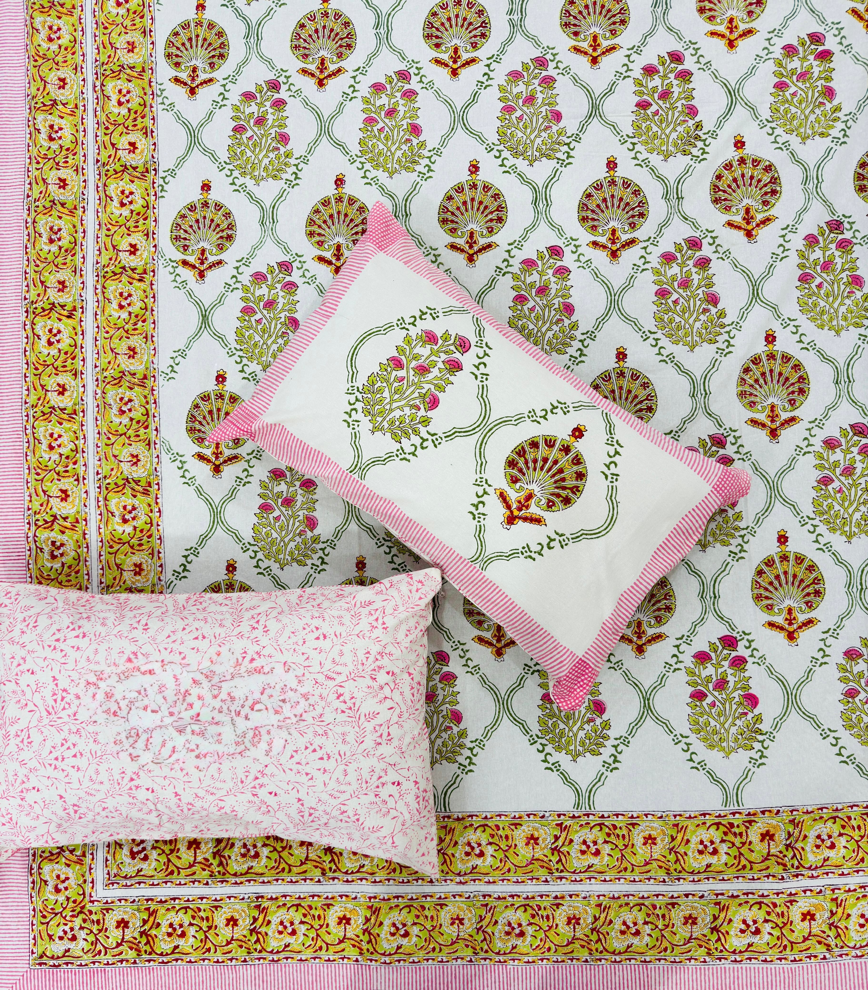 Pure cotton handblock printed king size bedsheet with 2 pillow covers (100x108 inches)