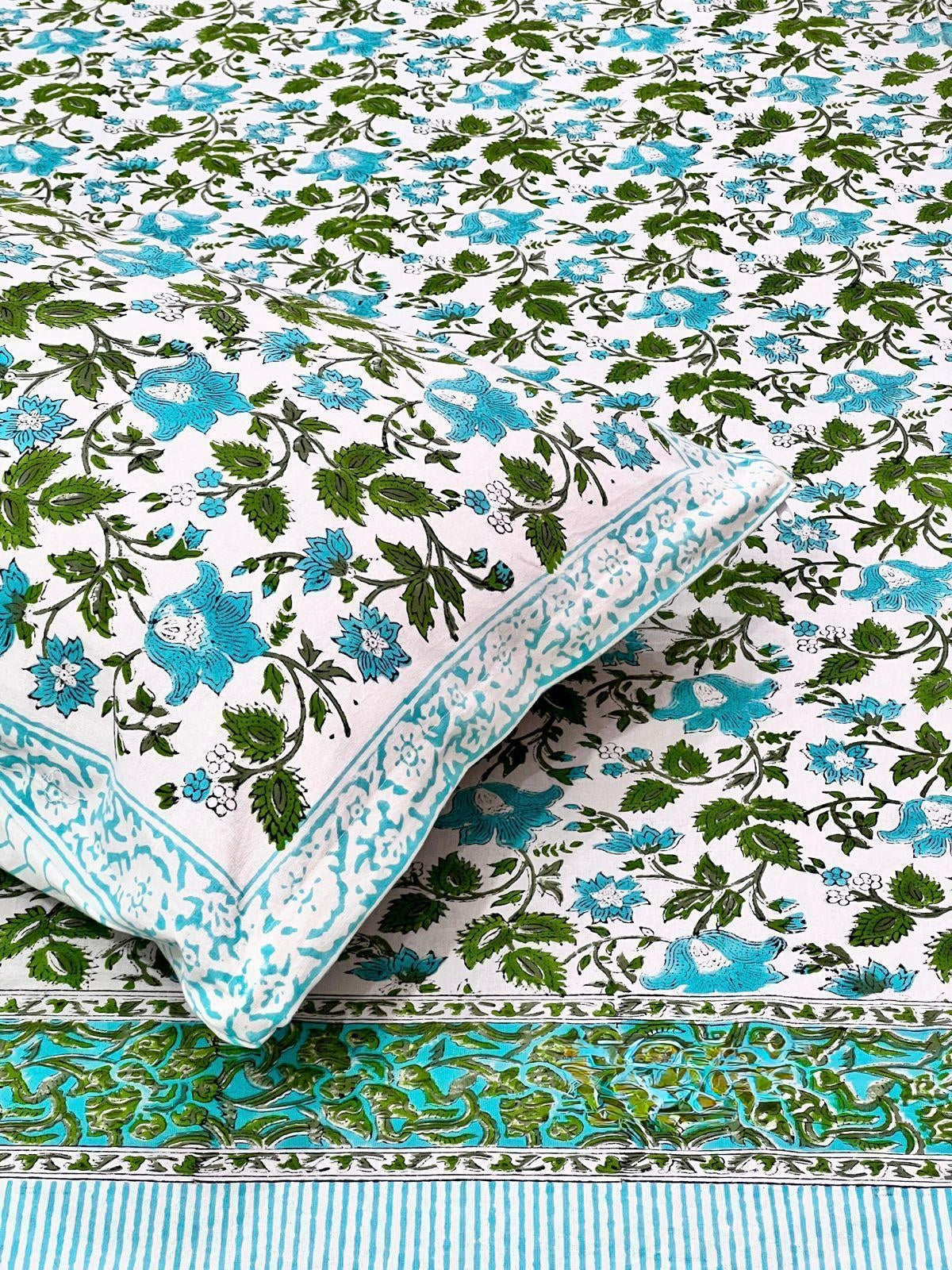 Pure cotton handblock printed king size bedsheet with 2 pillow covers (100x108 inches)