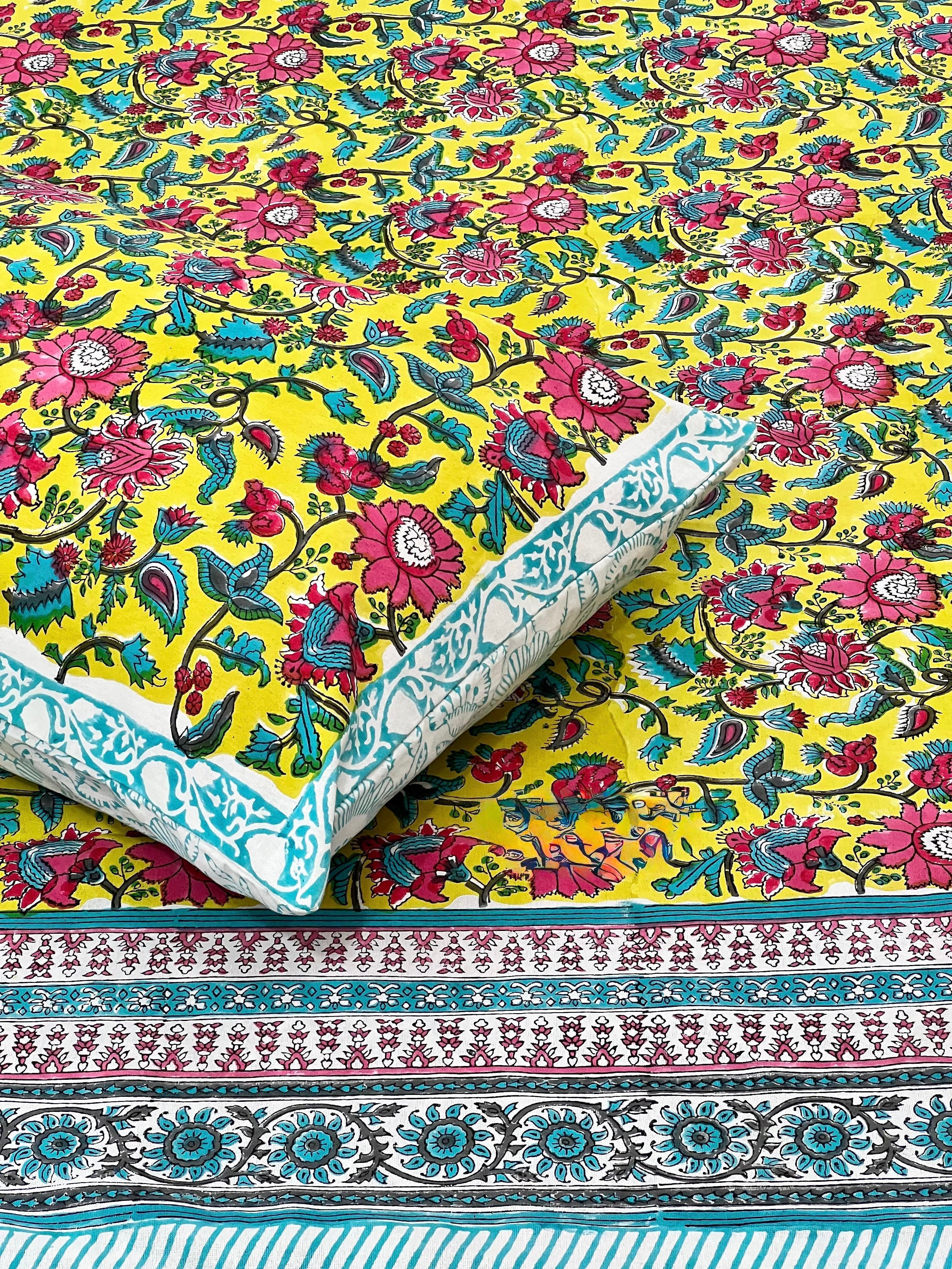 Pure cotton handblock printed king size bedsheet with 2 pillow covers (100x108 inches)