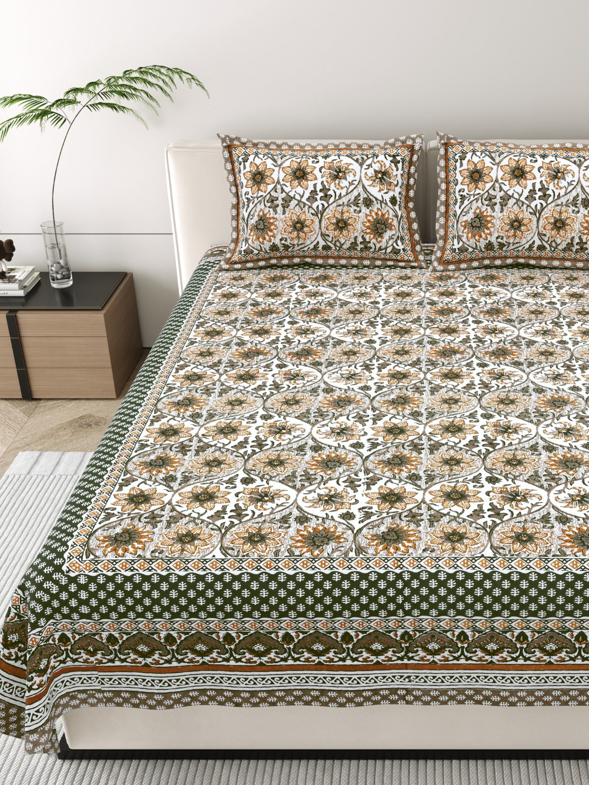 Pure cotton king size bedsheet with 2 pillow covers (100x108 inches)