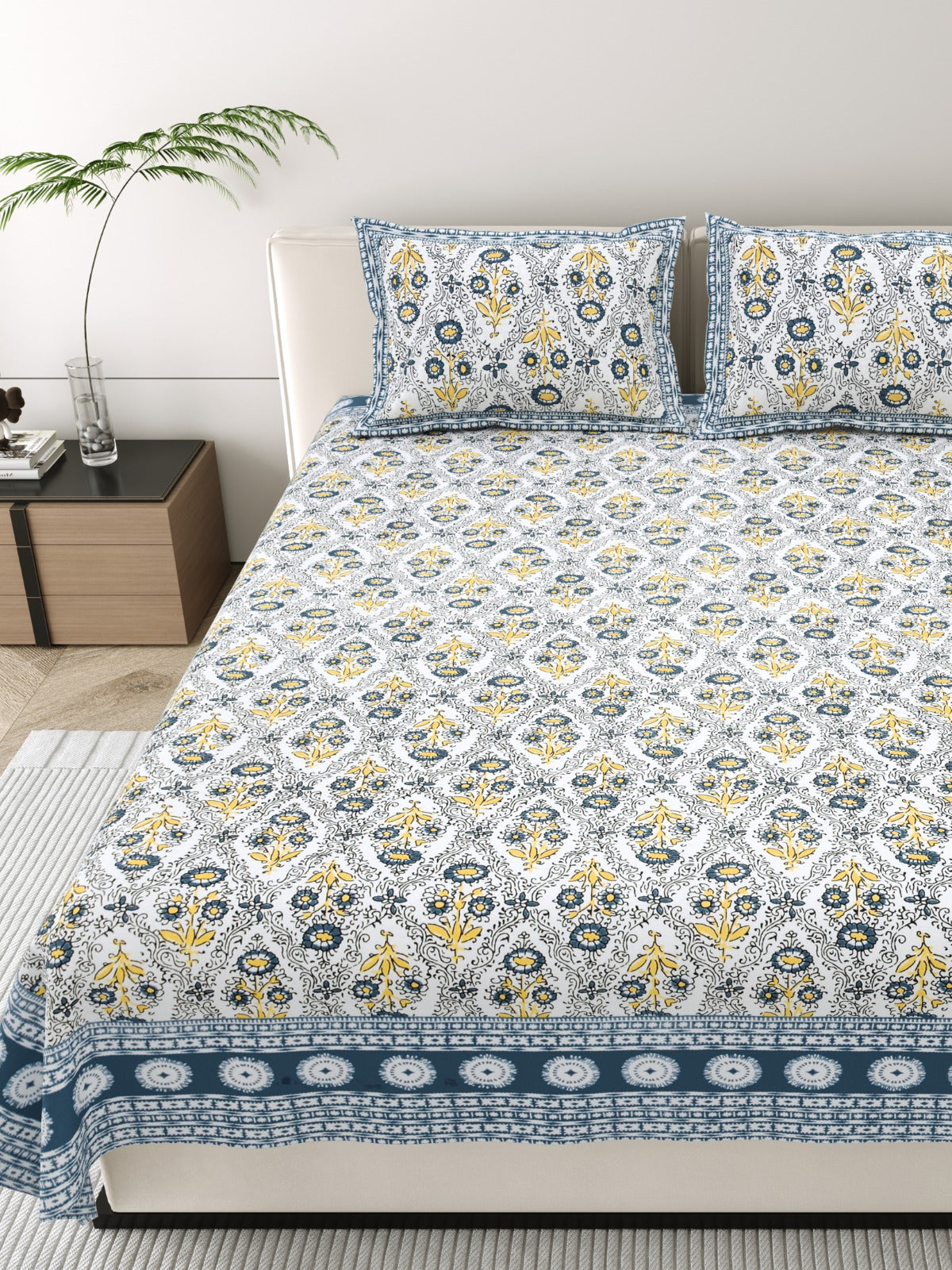 Pure cotton king size bedsheet with 2 pillow covers (100x108 inches)