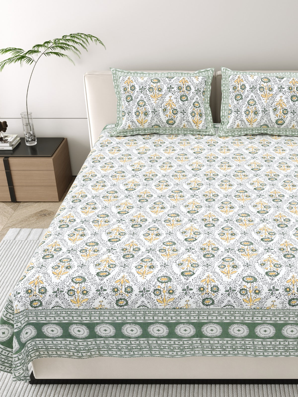 Pure cotton king size bedsheet with 2 pillow covers (100x108 inches)