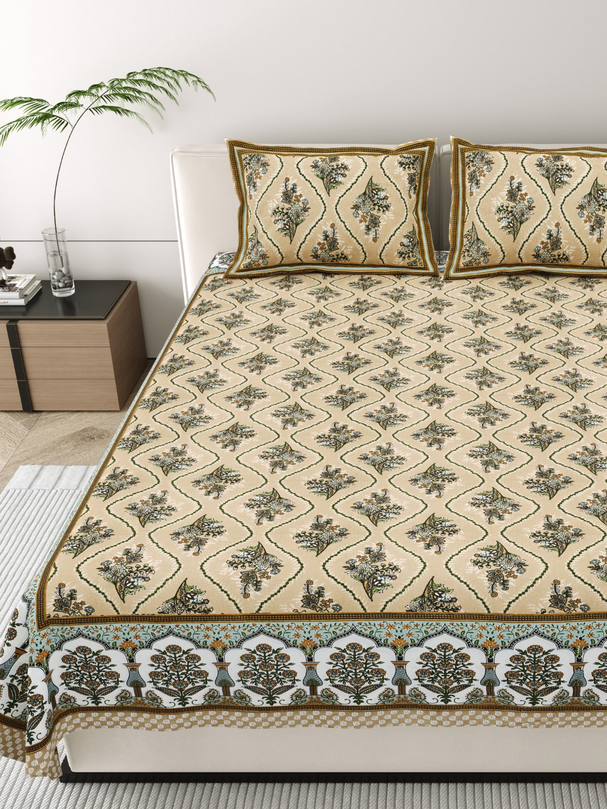Pure cotton king size bedsheet with 2 pillow covers (100x108 inches)