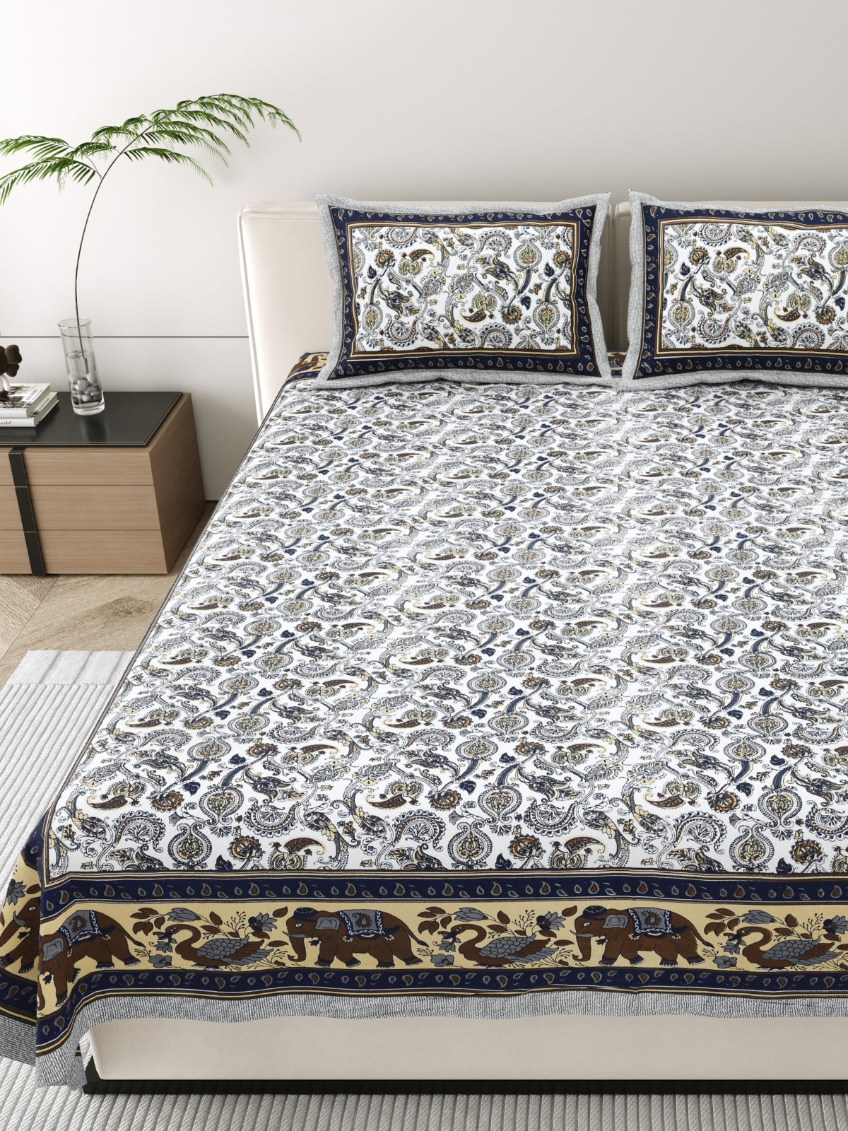 Pure cotton king size bedsheet with 2 pillow covers (100x108 inches)