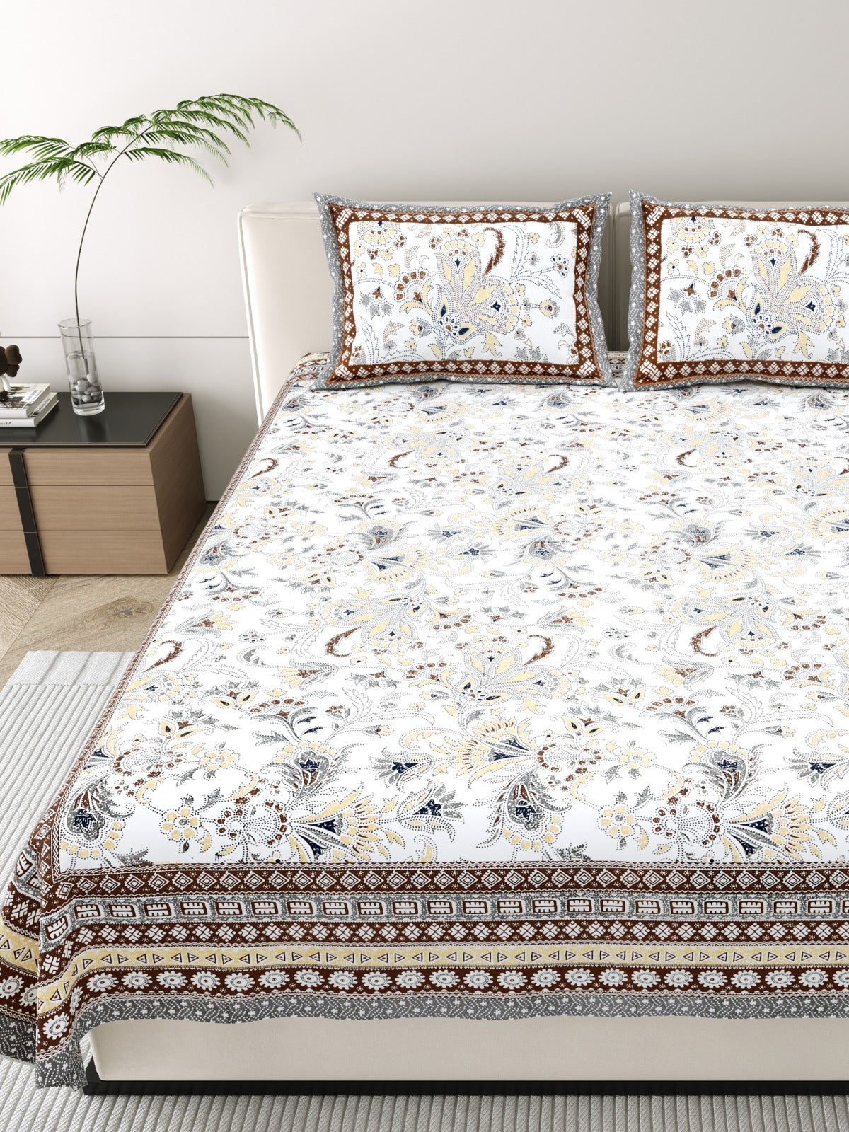Pure cotton king size bedsheet with 2 pillow covers (100x108 inches)