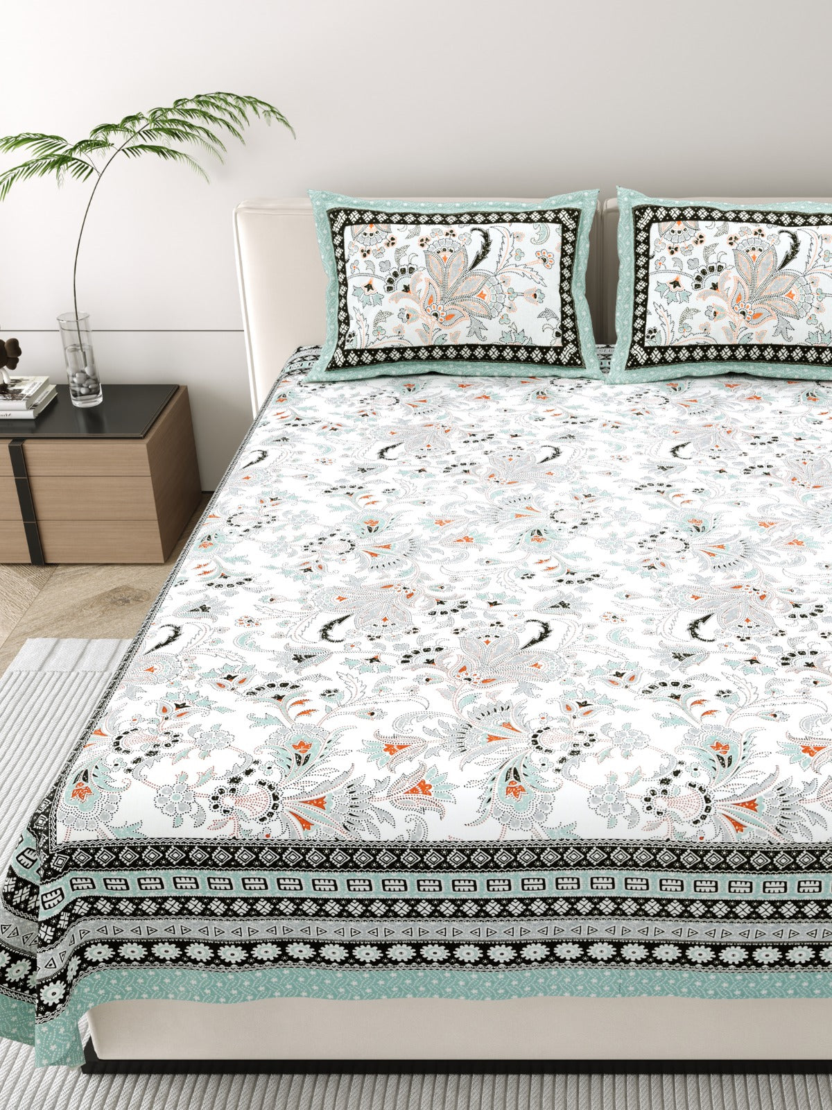 Pure cotton king size bedsheet with 2 pillow covers (100x108 inches)