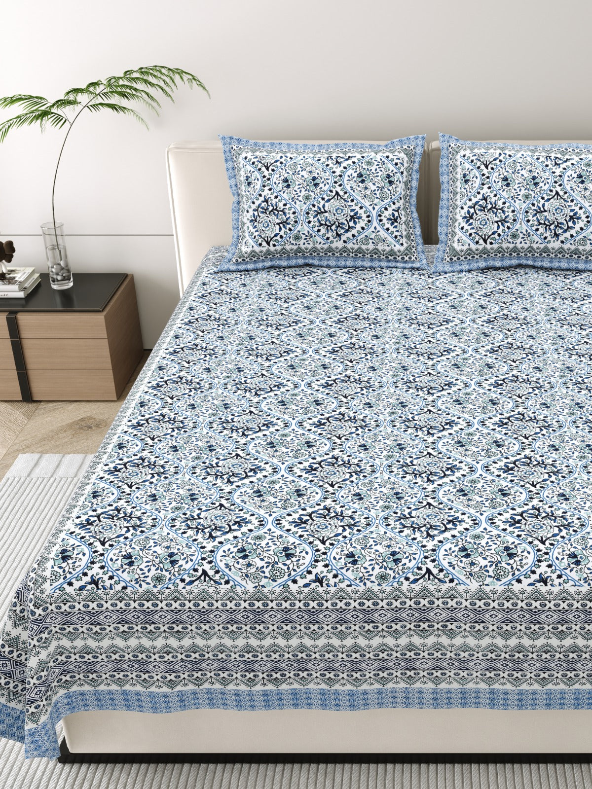 Pure cotton king size bedsheet with 2 pillow covers (100x108 inches)