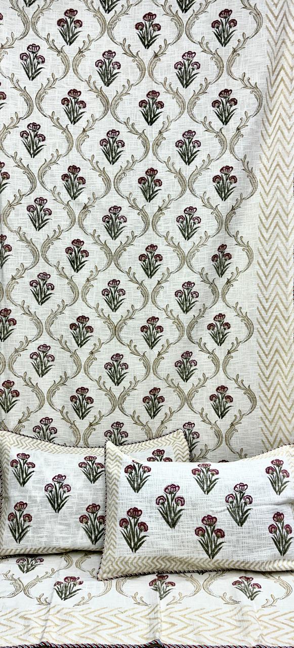 Pure TNT cotton printed double bedcover with 2 pillow covers (90x108 inches)