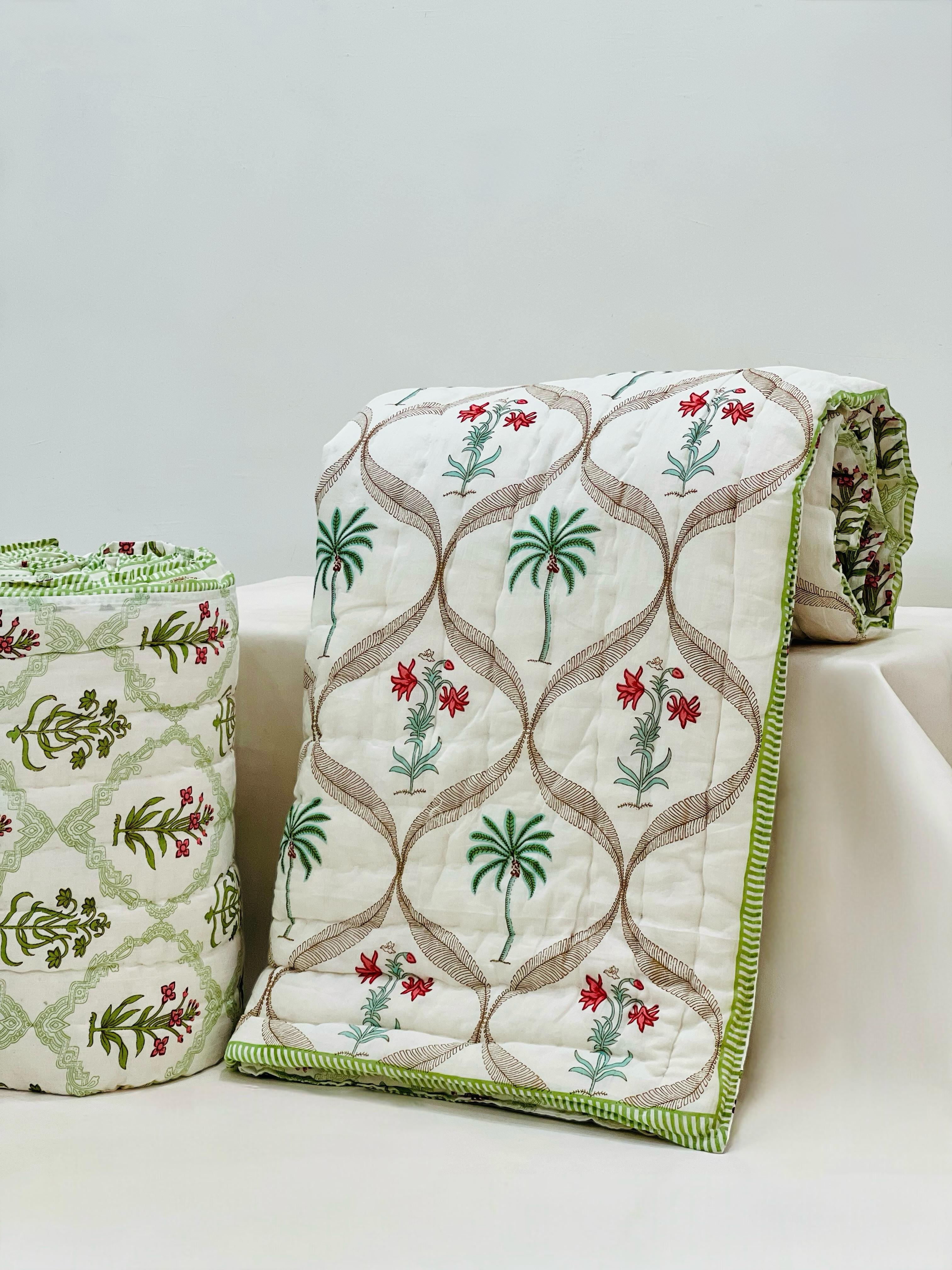 Pure mulmul cotton filled reversible double razai (90x108 inches)