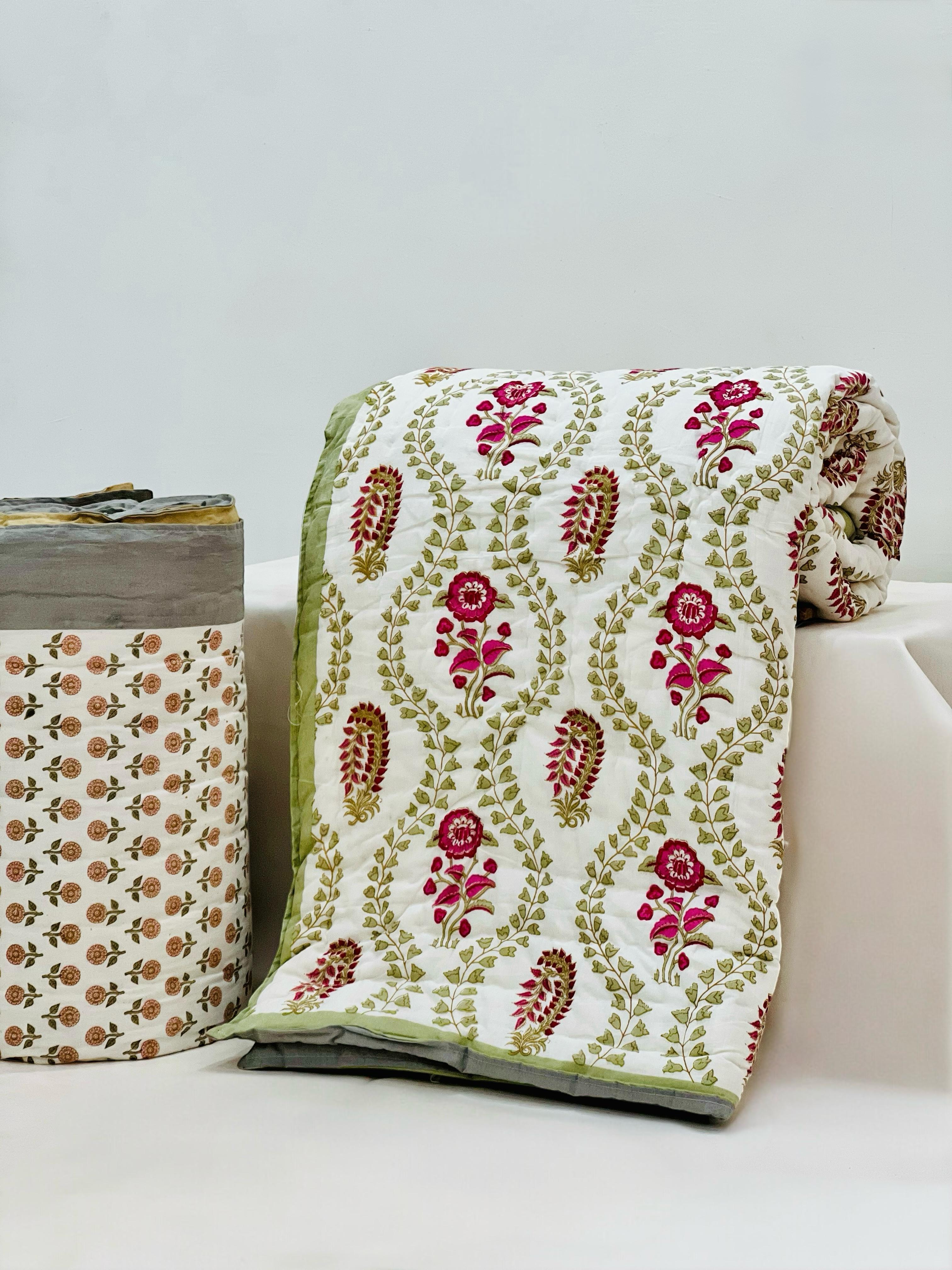 Pure mulmul cotton filled reversible double razai (90x108 inches)