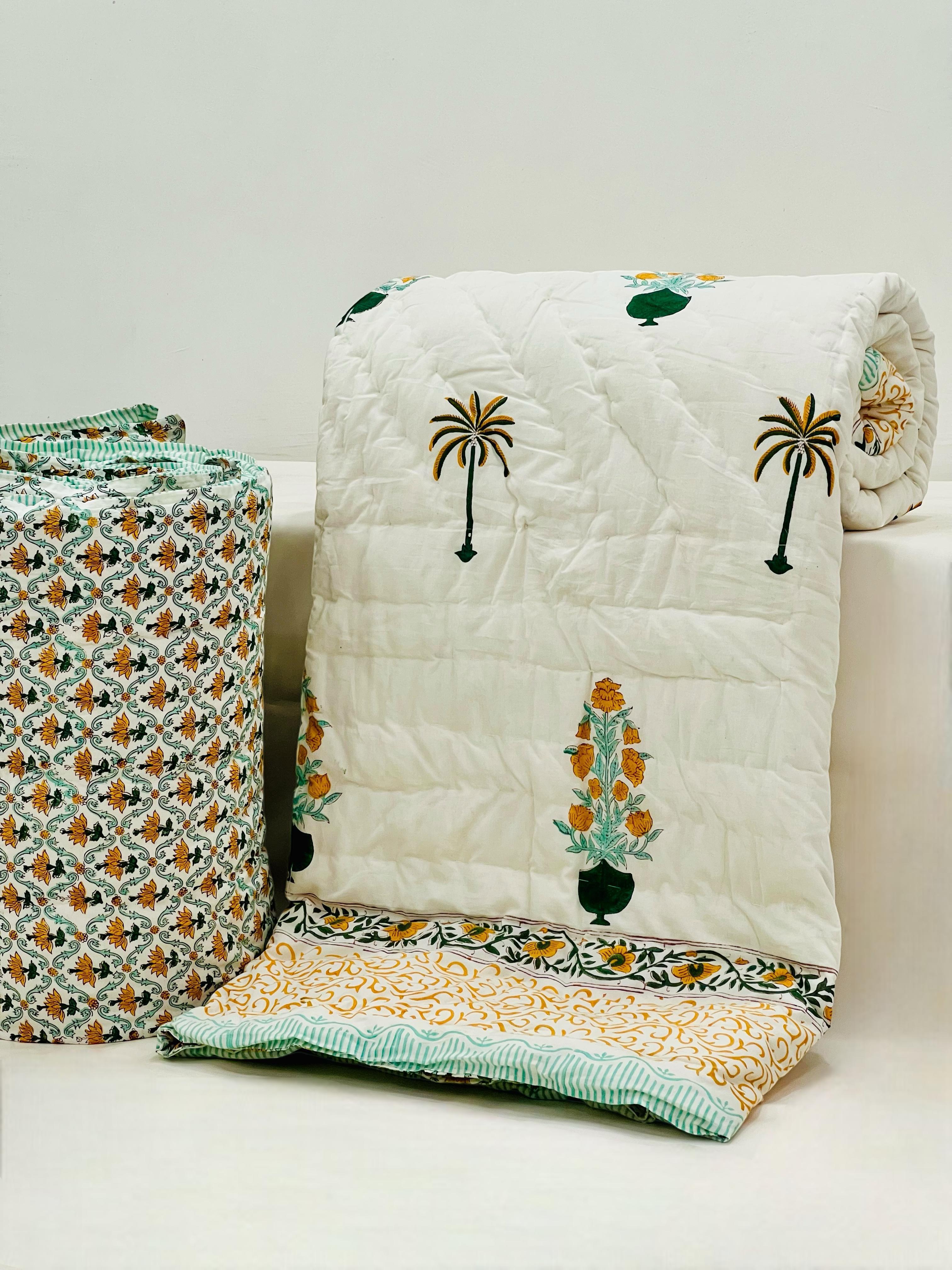 Pure mulmul cotton filled reversible double razai (90x108 inches)