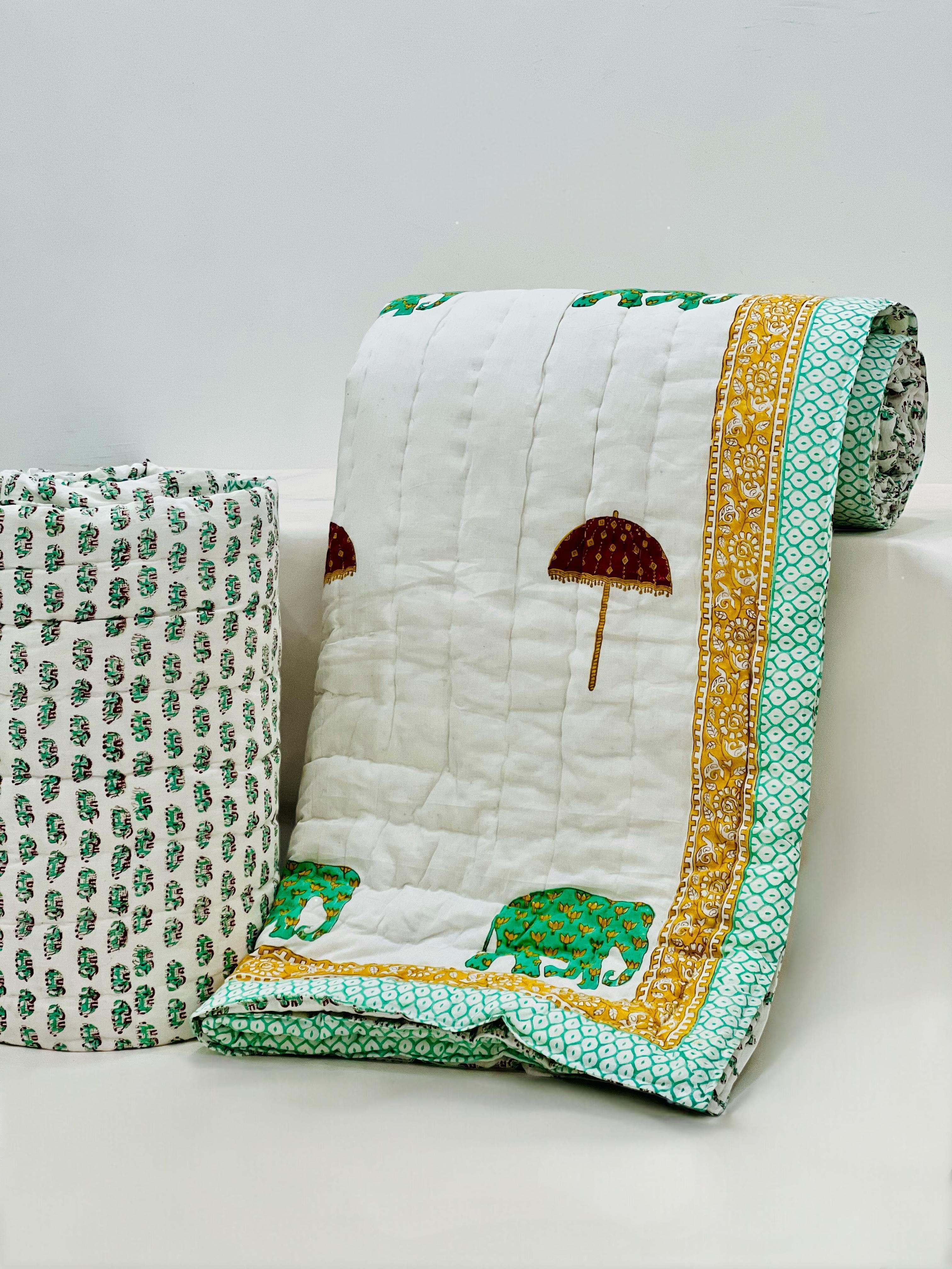 Pure mulmul cotton filled reversible double razai (90x108 inches)