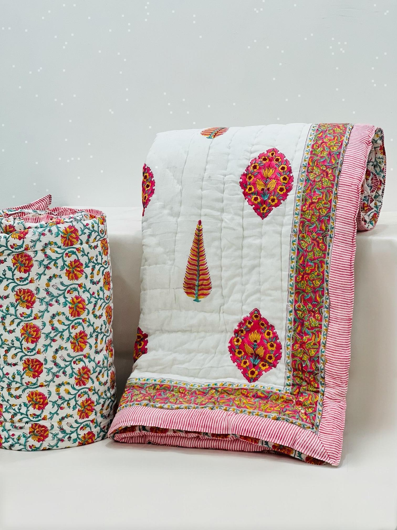 Pure mulmul cotton filled reversible double razai (90x108 inches)