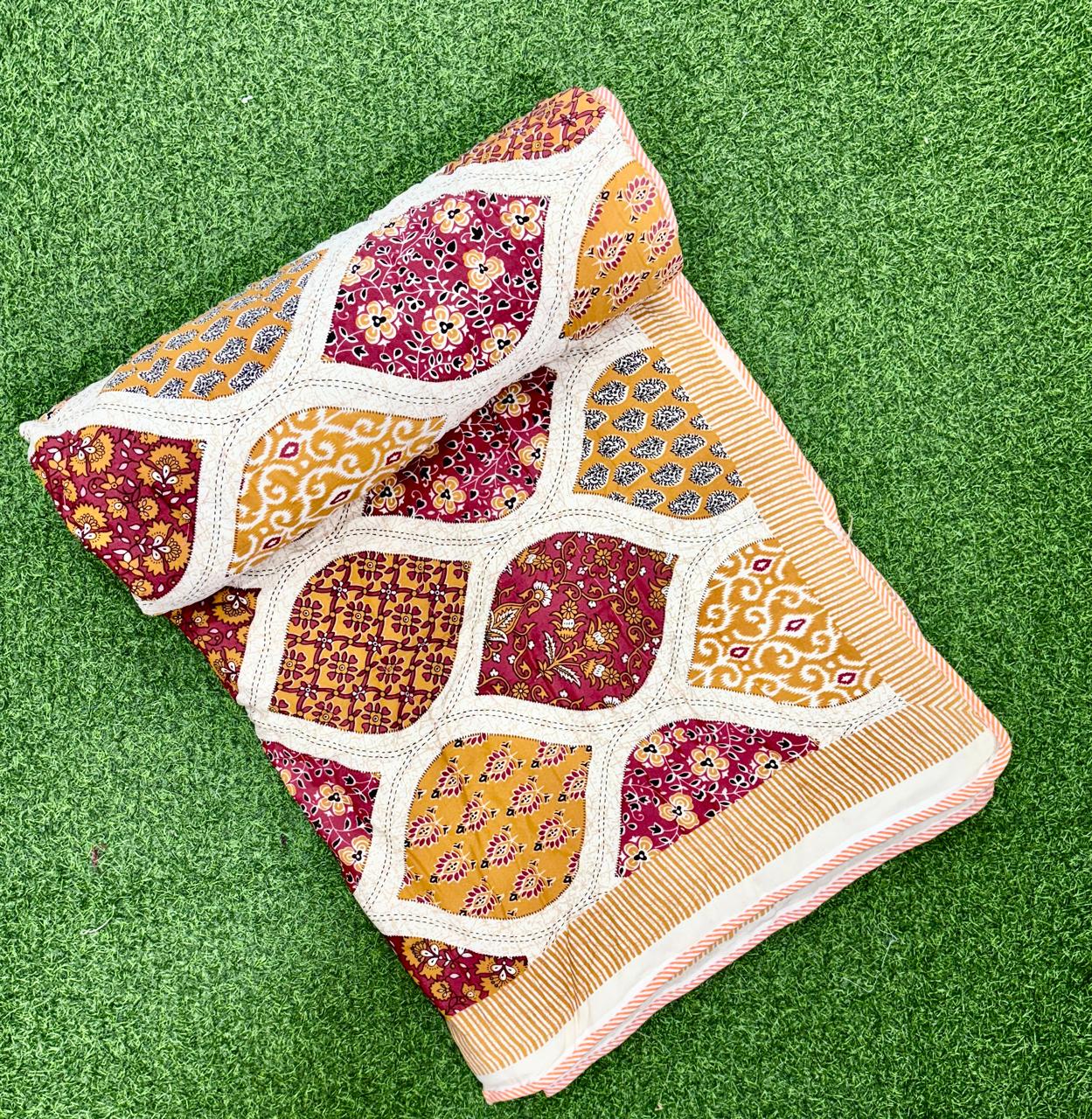 Pure cotton single screen printed reversible AC quilt (60x90 inches)