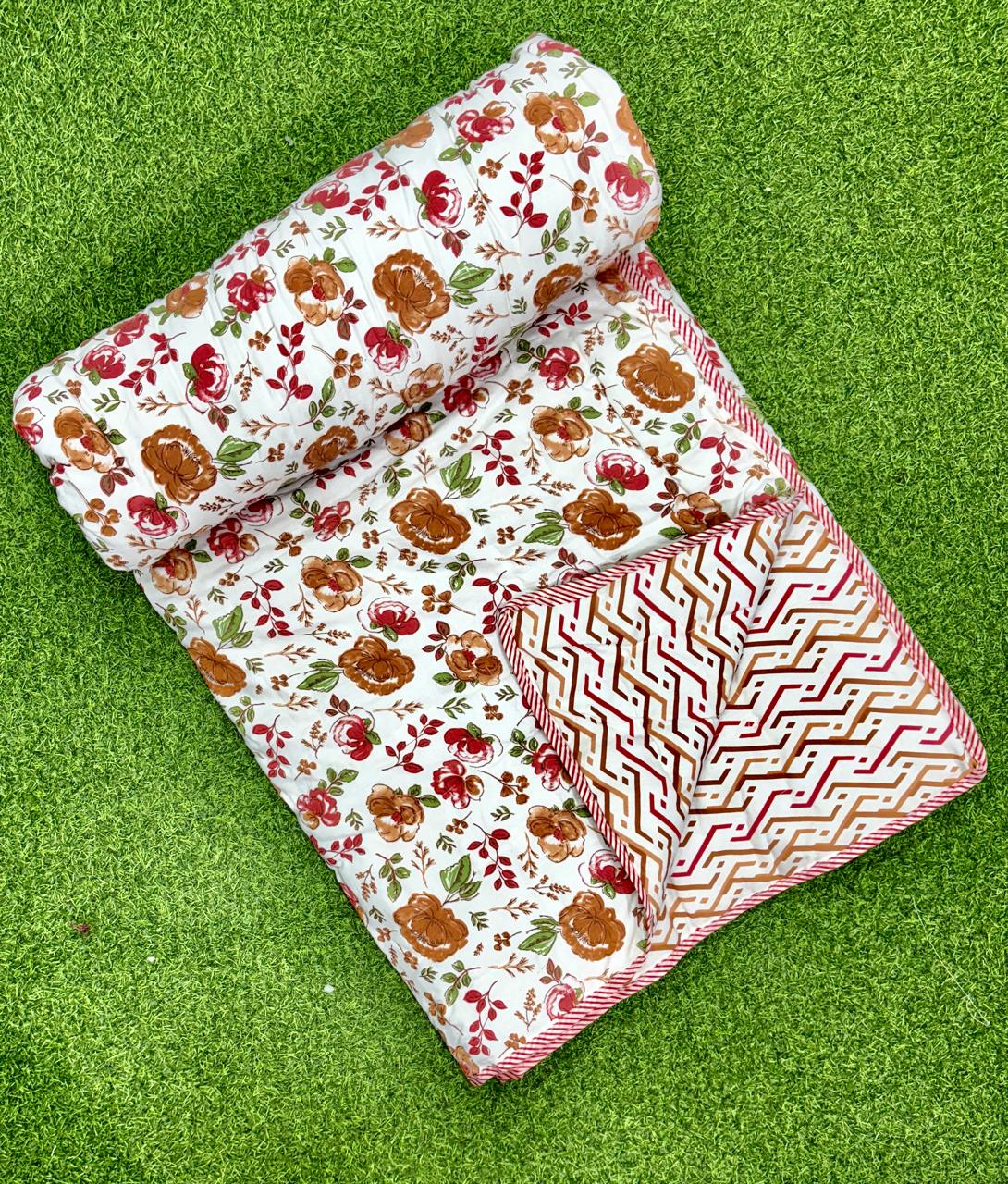 Pure cotton single screen printed reversible AC quilt (60x90 inches)