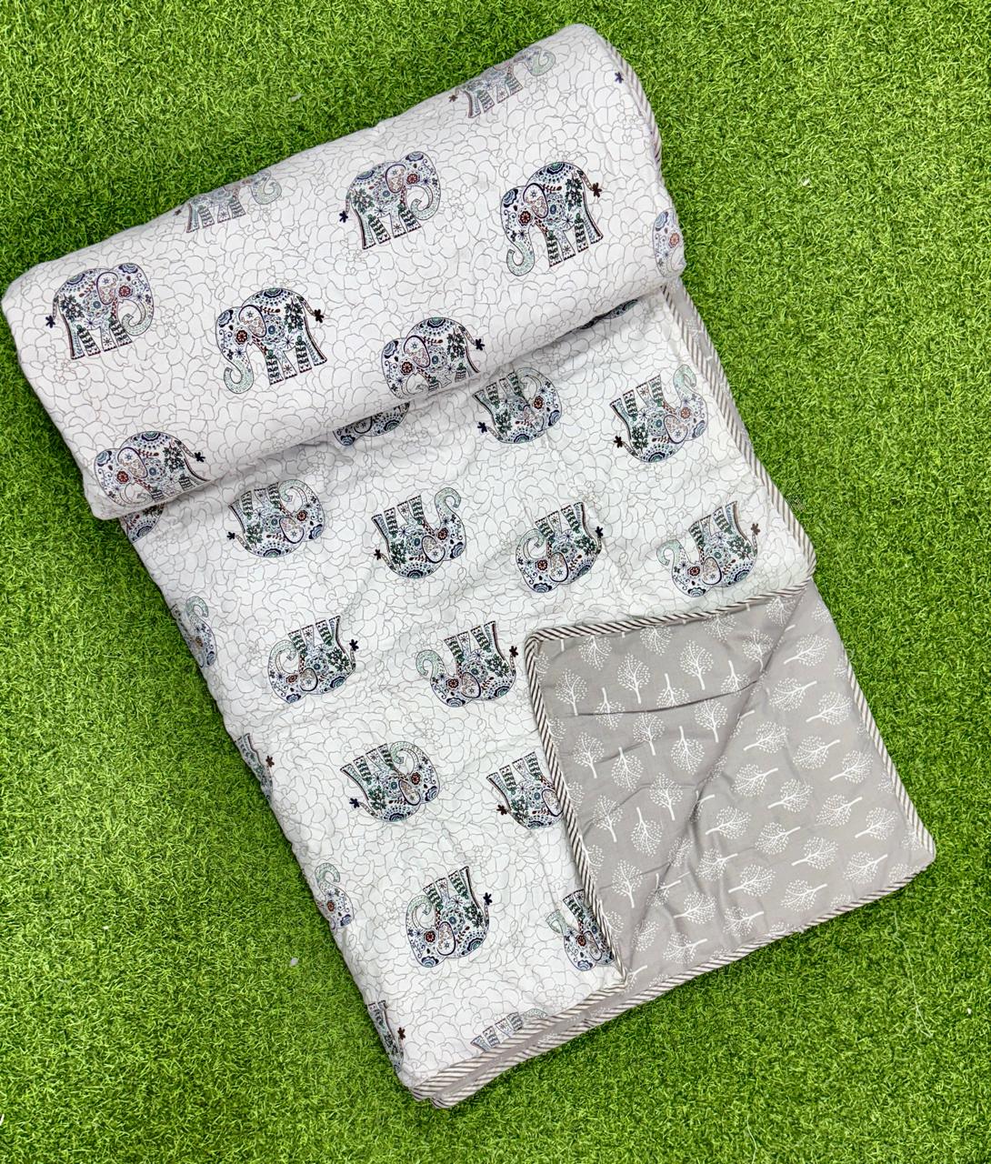 Pure cotton single screen printed reversible AC quilt (60x90 inches)