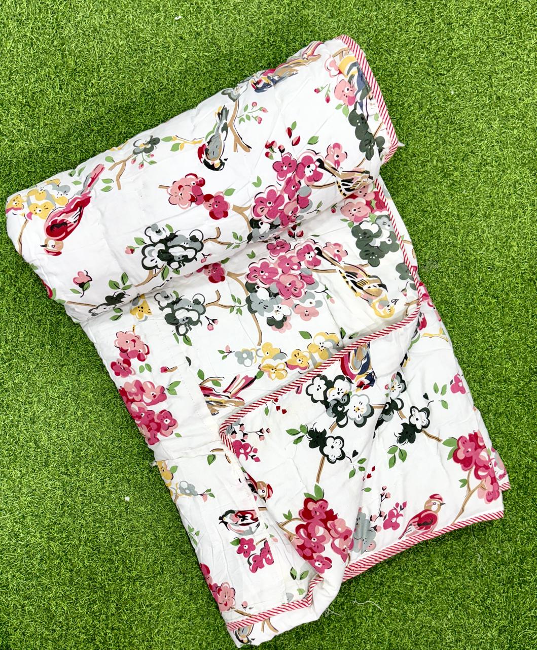 Pure cotton single screen printed reversible AC quilt (60x90 inches)