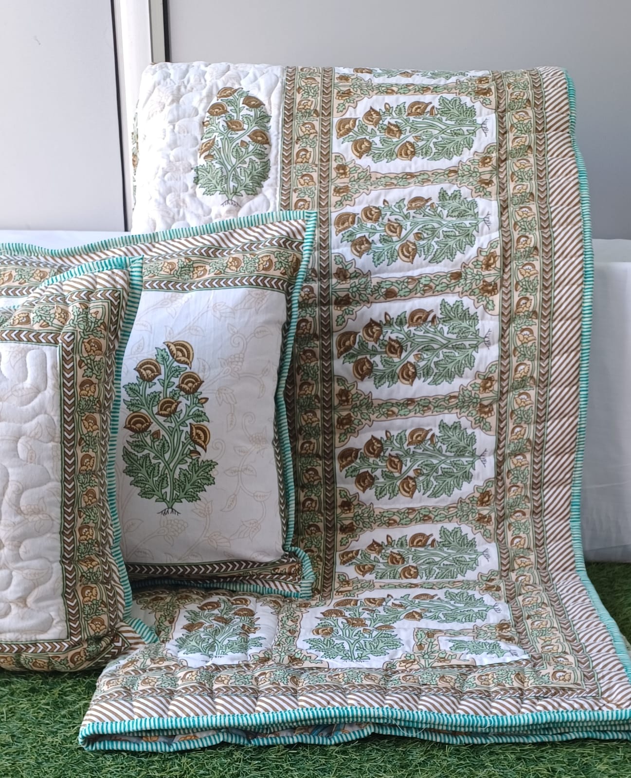 Pure mulmul cotton paani jaal quilted reversible double bedcovers with 2 quilted pillow covers (90x108 inches)