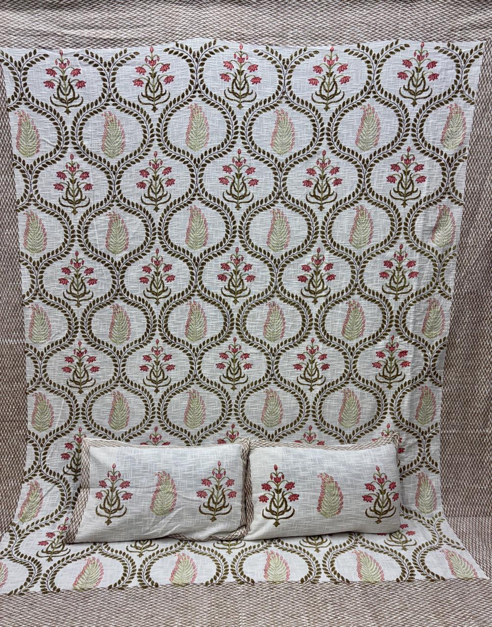 Pure TNT cotton printed double bedcover with 2 pillow covers (90x108 inches)
