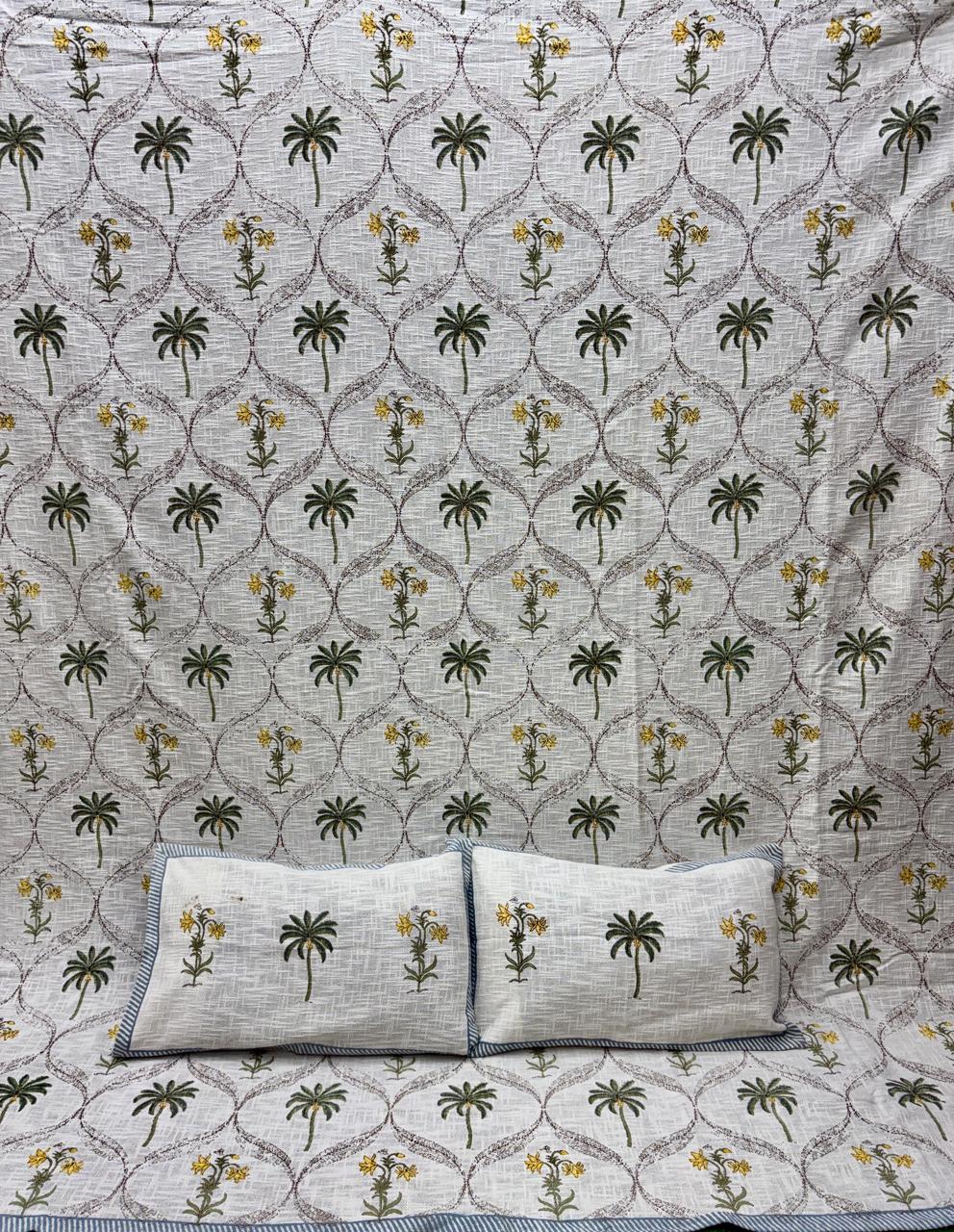 Pure TNT cotton printed double bedcover with 2 pillow covers (90x108 inches)