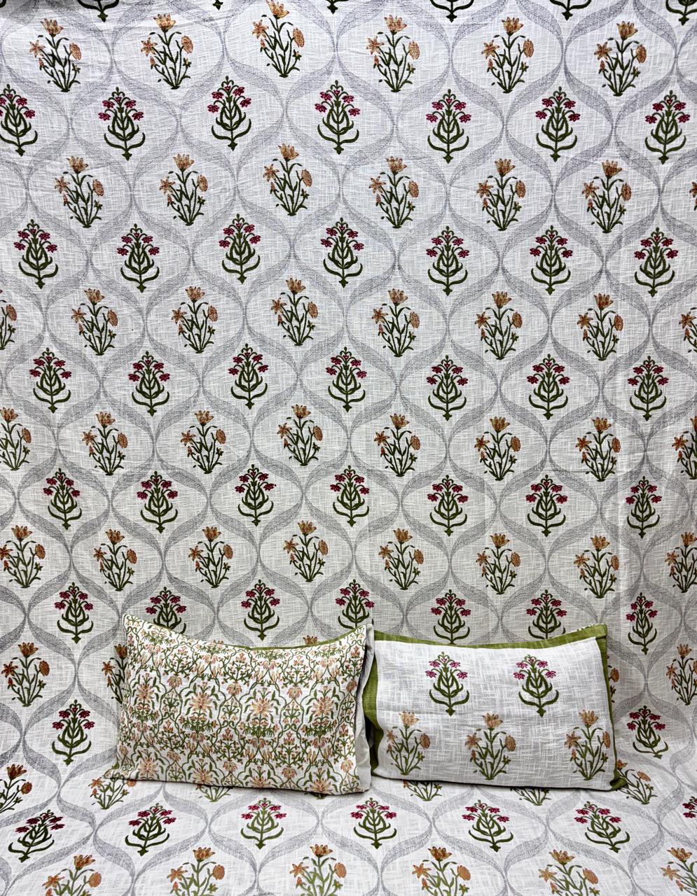 Pure TNT cotton printed double bedcover with 2 pillow covers (90x108 inches)