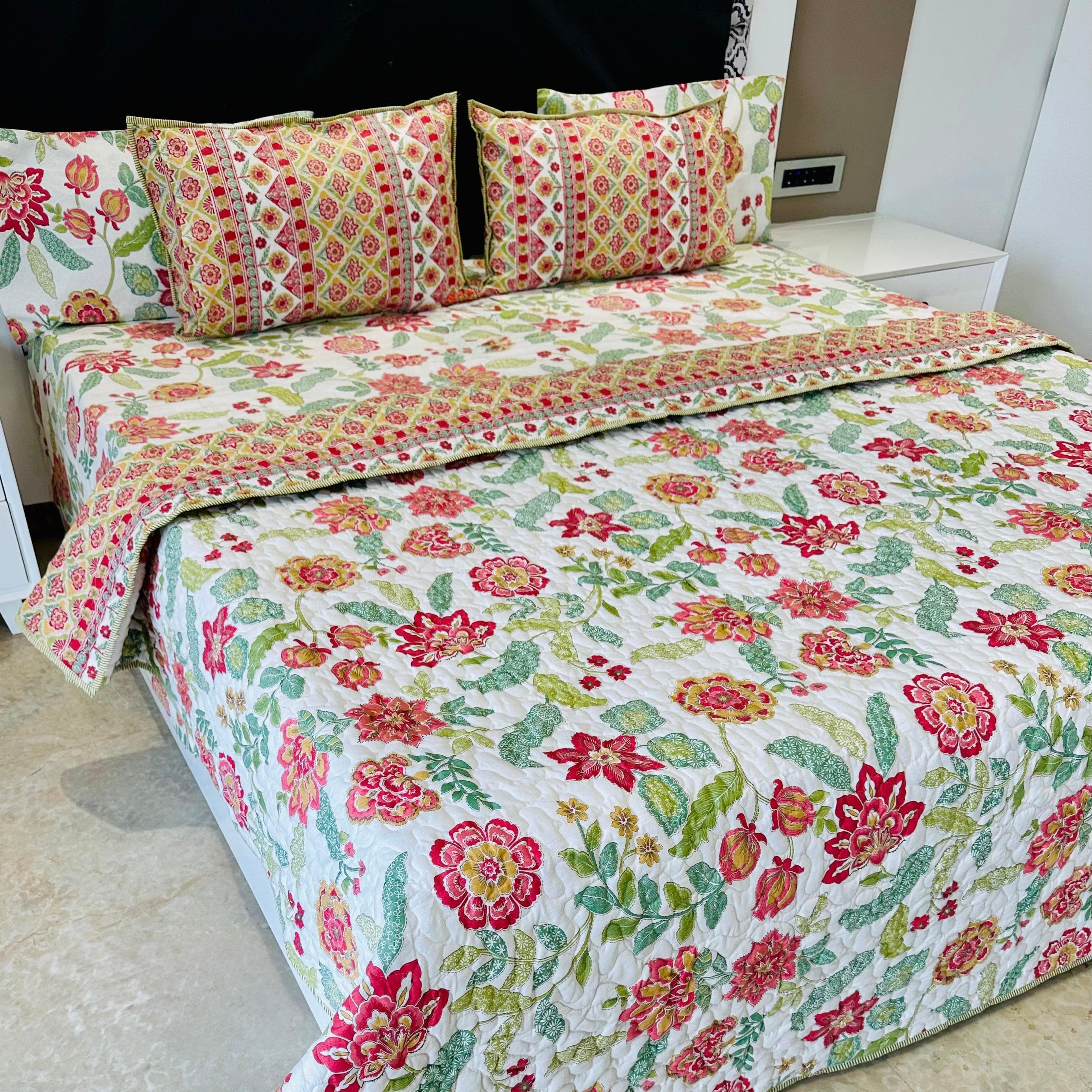 Pure cotton 6 piece bedsheets bedcover combos