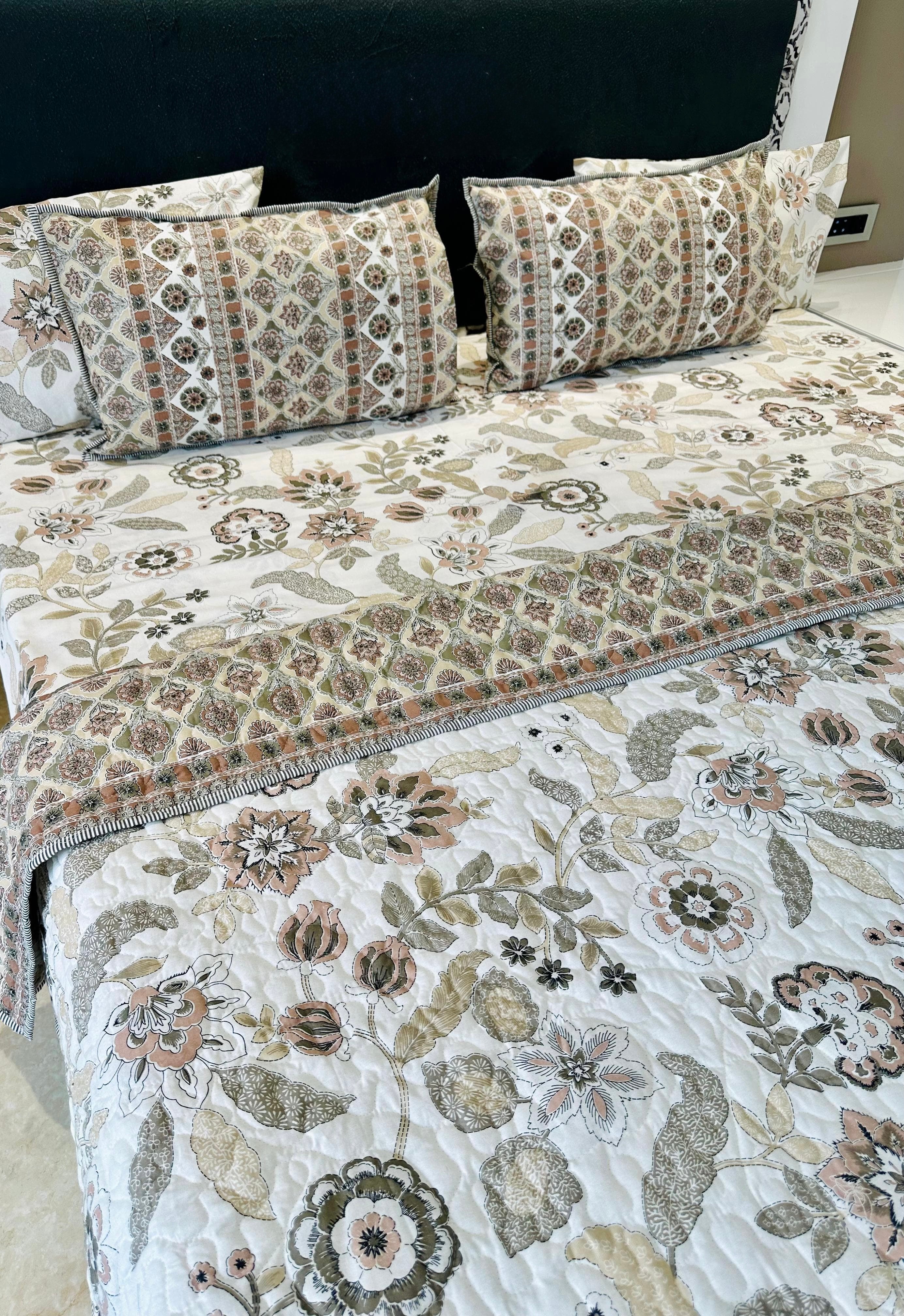 Pure cotton 6 piece bedsheet and quilted bedcover king size combos