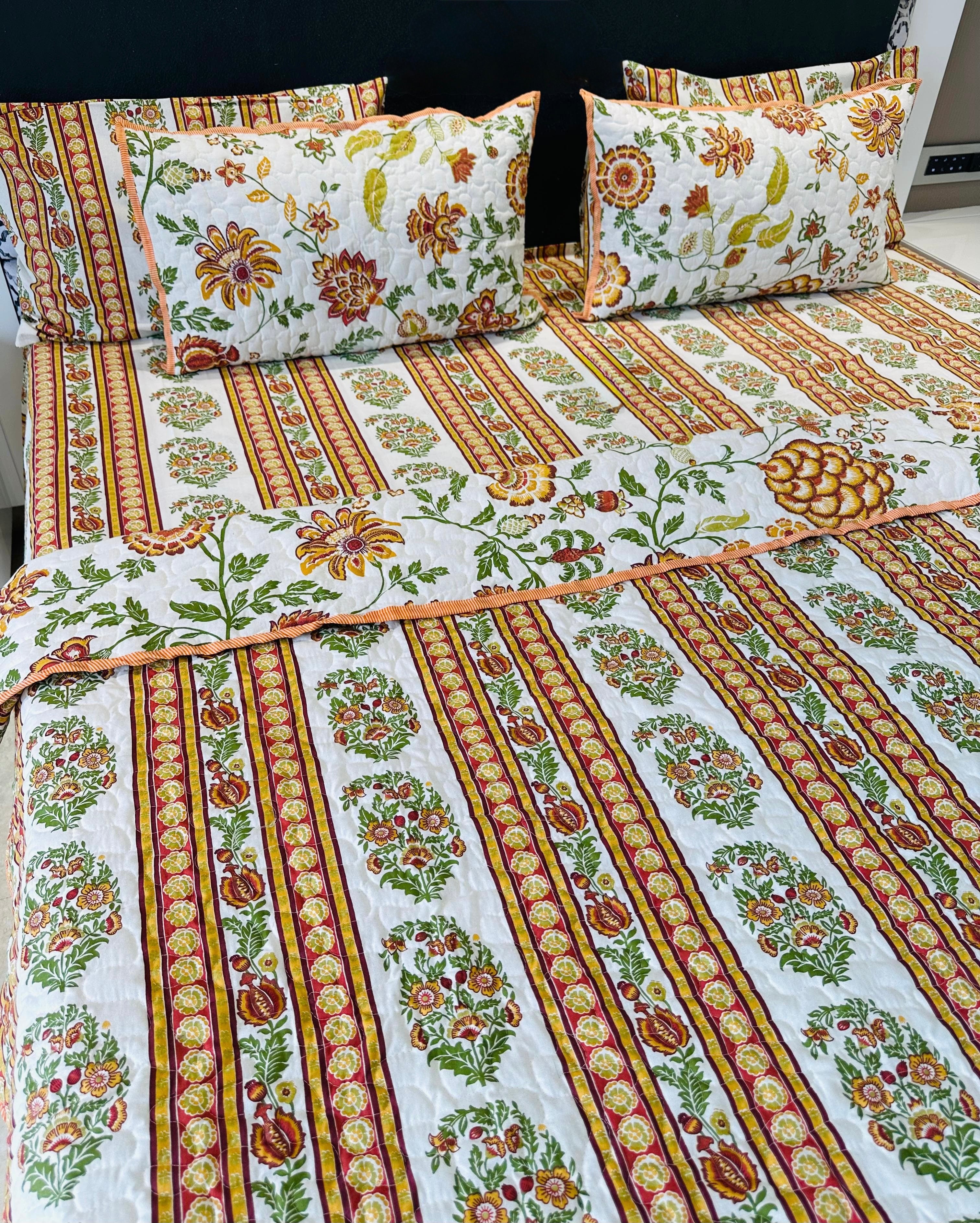 Pure cotton 6 piece bedsheet and quilted bedcover king size combos