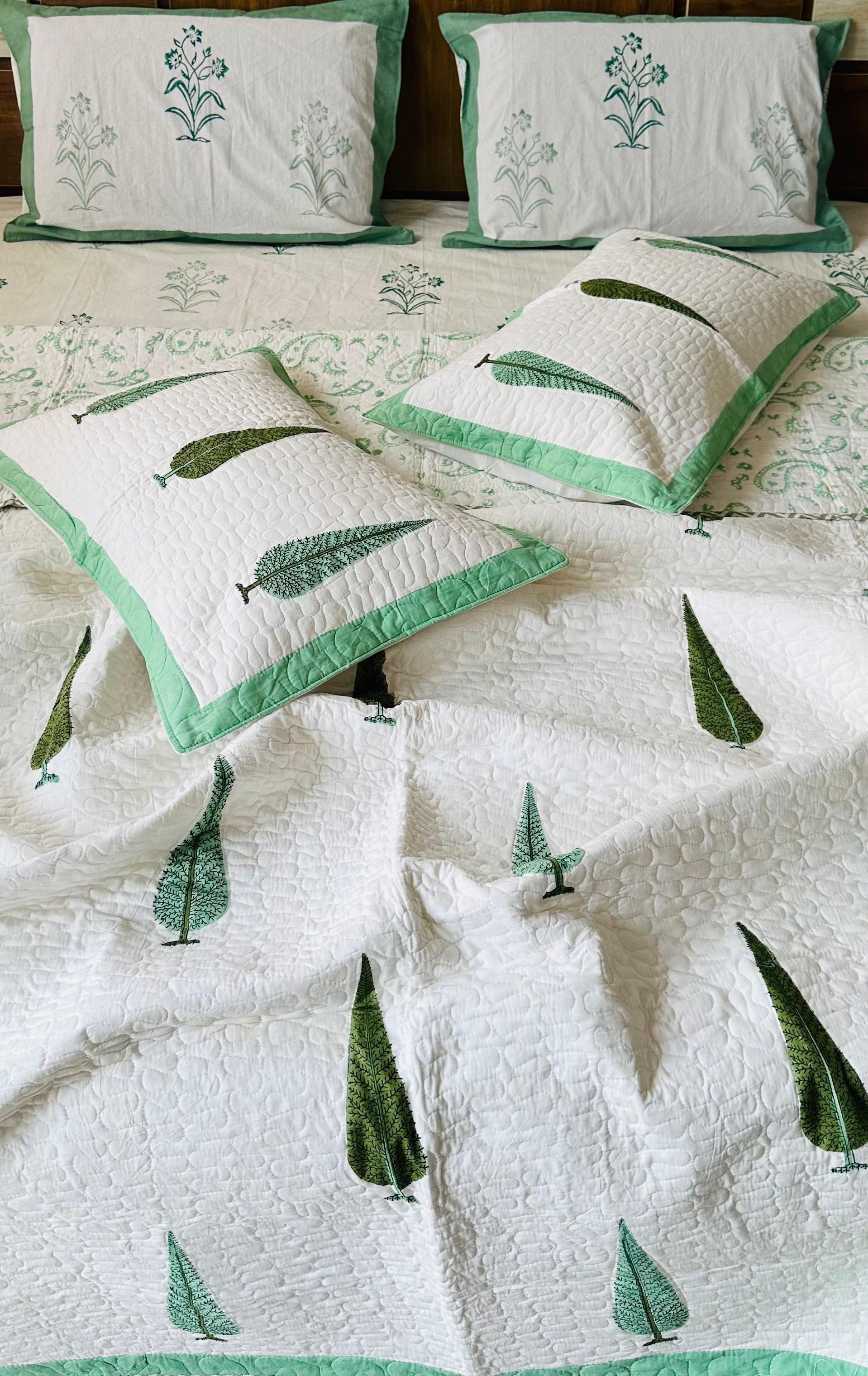 Pure cotton handblock printed king size 6 piece bedding set