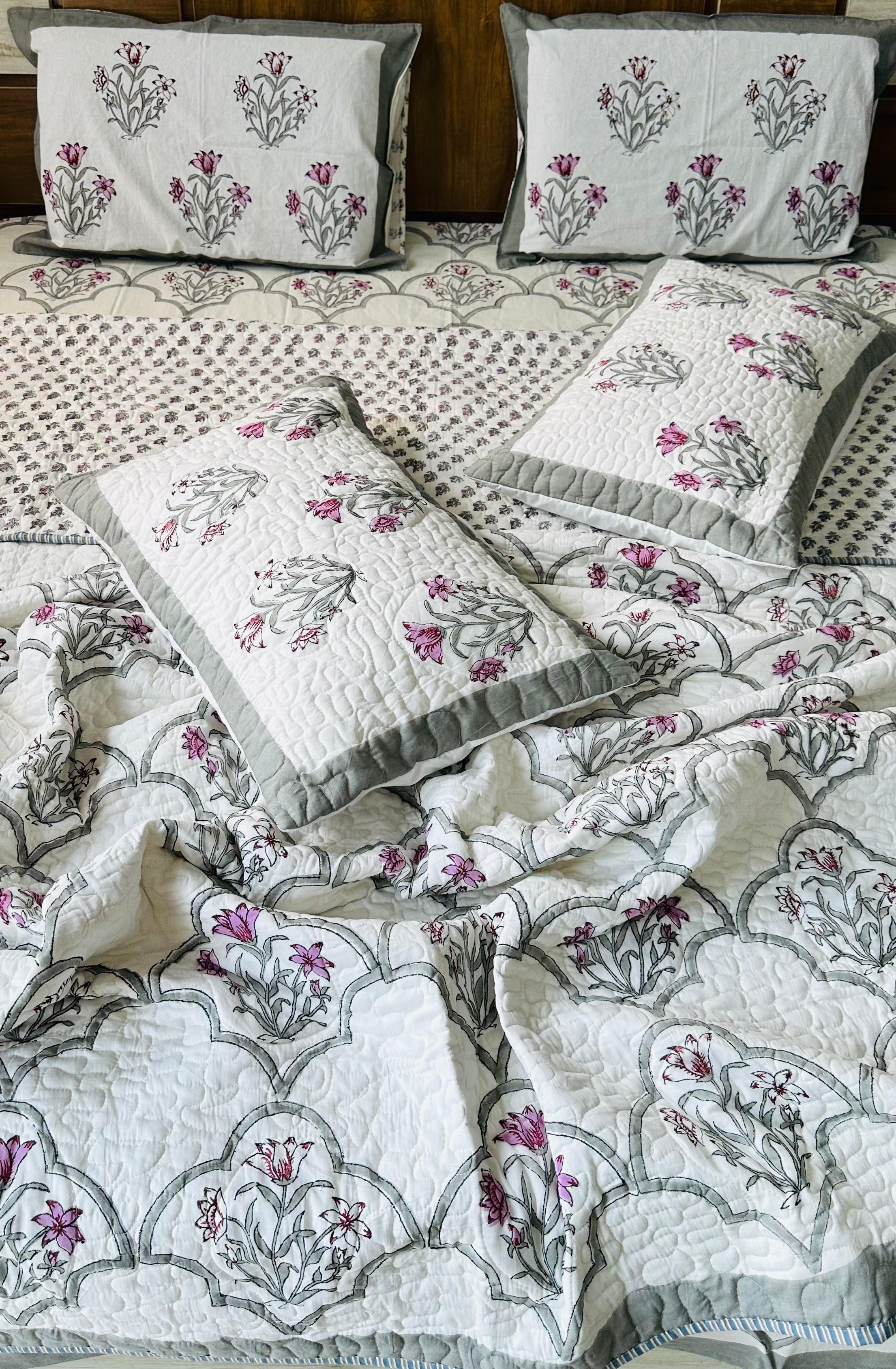Pure cotton handblock printed king size 6 piece bedding set