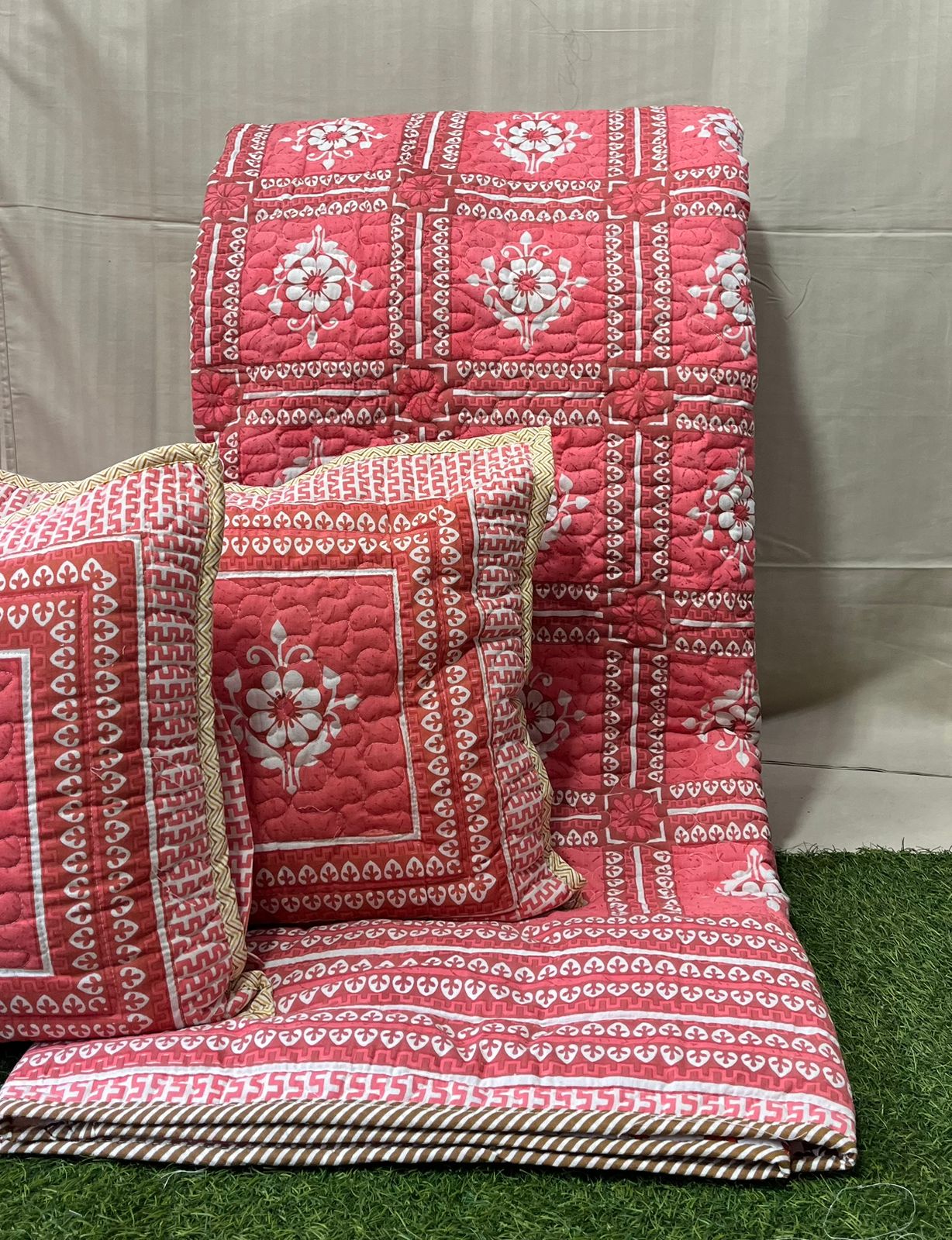 Pure mulmul cotton paani jaal quilted reversible double bedcovers with 2 quilted pillow covers (90x108 inches)