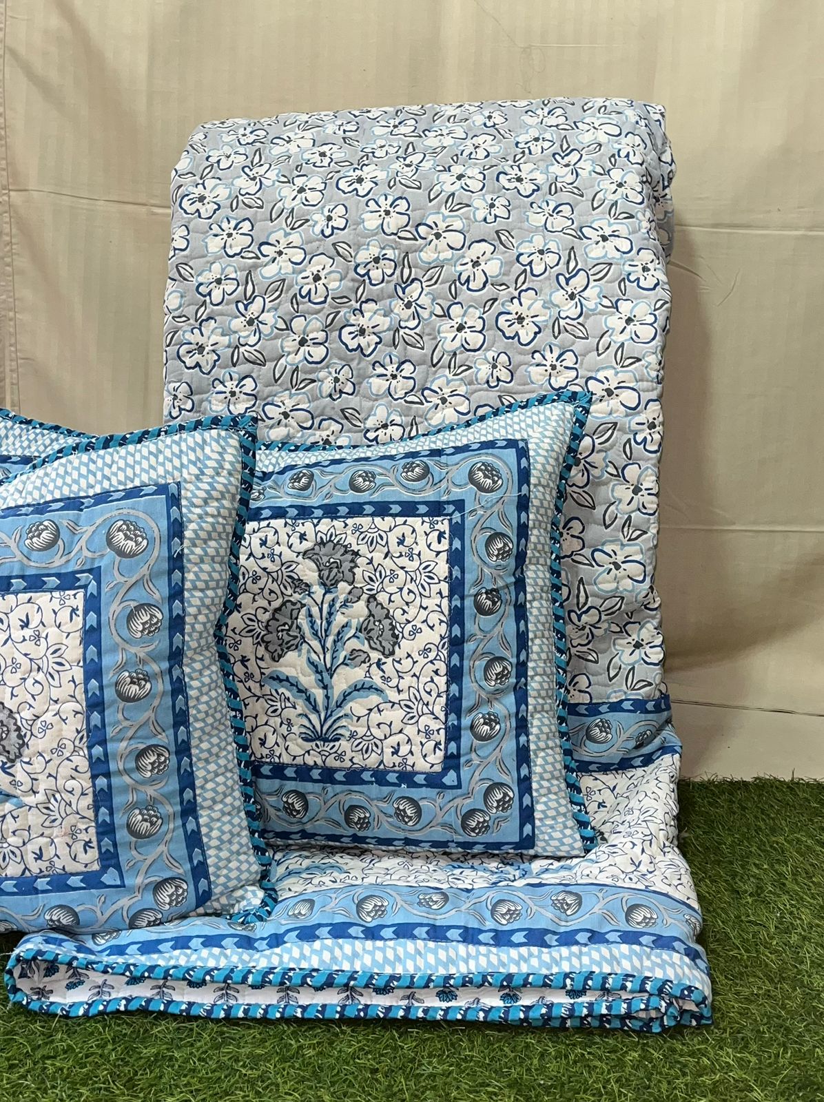 Pure mulmul cotton paani jaal quilted reversible double bedcovers with 2 quilted pillow covers (90x108 inches)