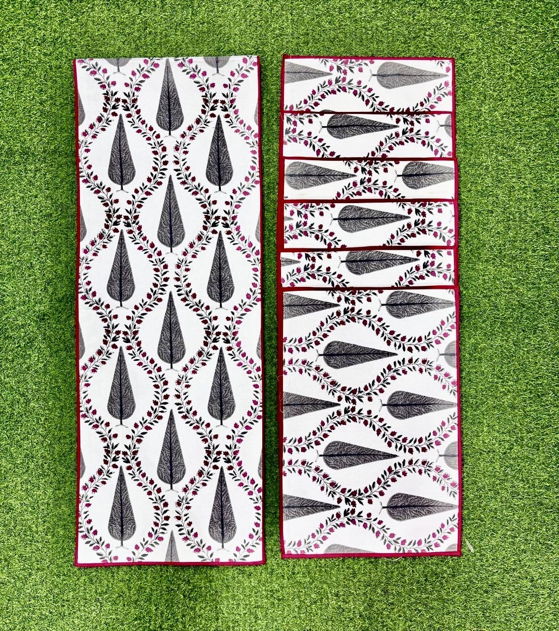 Pure cotton printed table runner and placemats combo for 6 seater dining tables