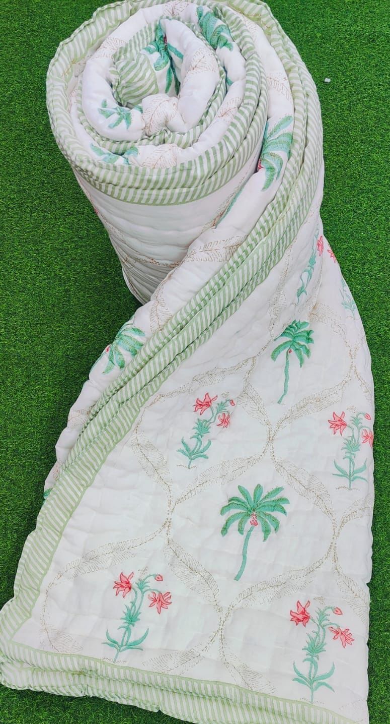 Pure mulmul cotton screen printed reversible double razai (90x108 inches)