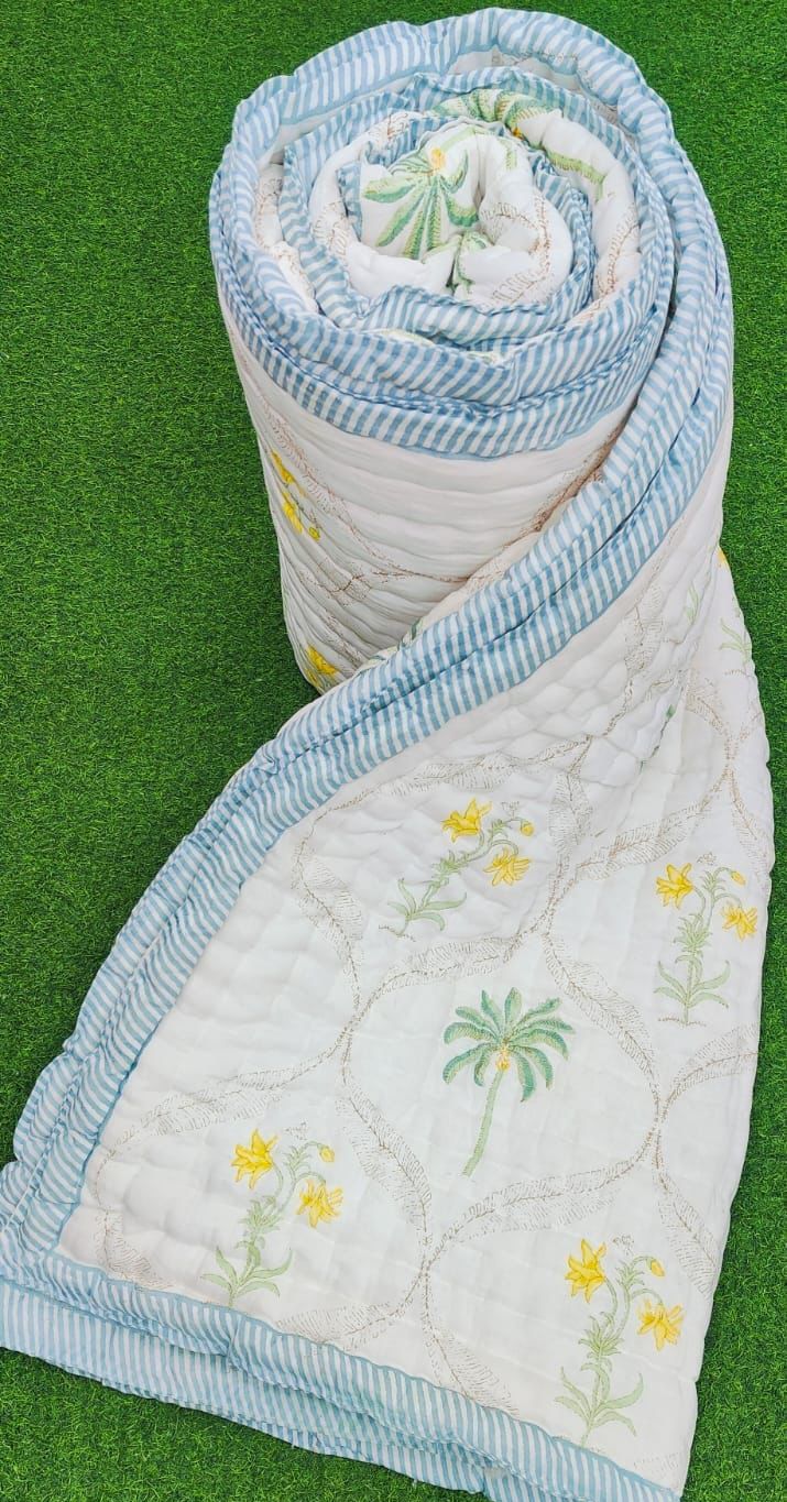 Pure mulmul cotton screen printed reversible double razai (90x108 inches)