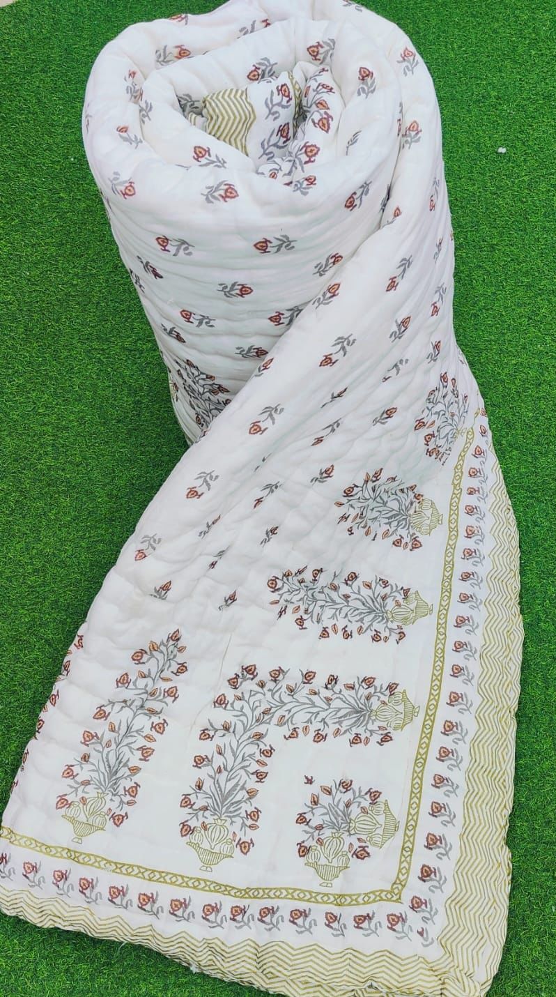 Pure mulmul cotton screen printed reversible double razai (90x108 inches)