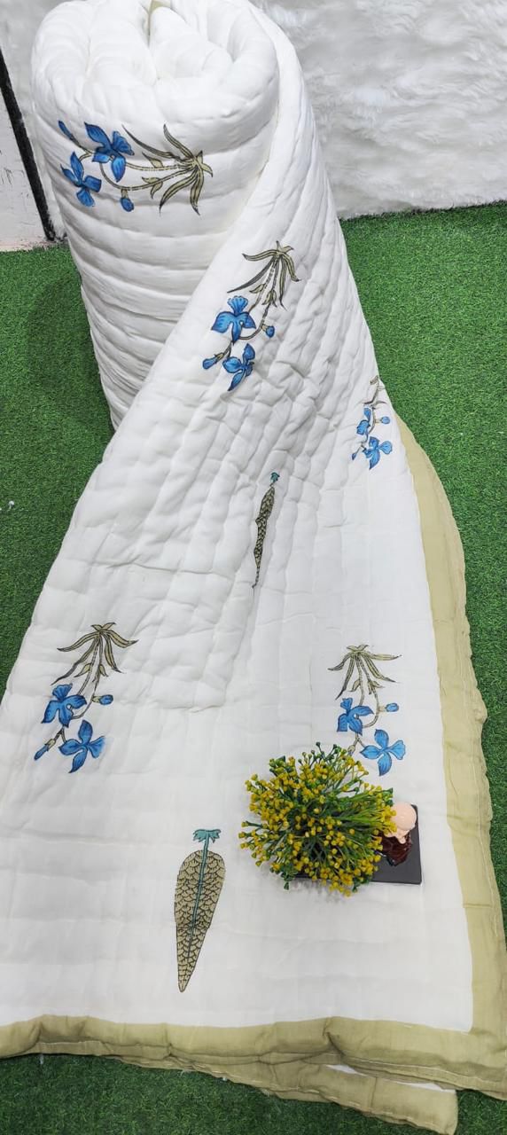 Pure mulmul cotton screen printed reversible double razai (90x108 inches)
