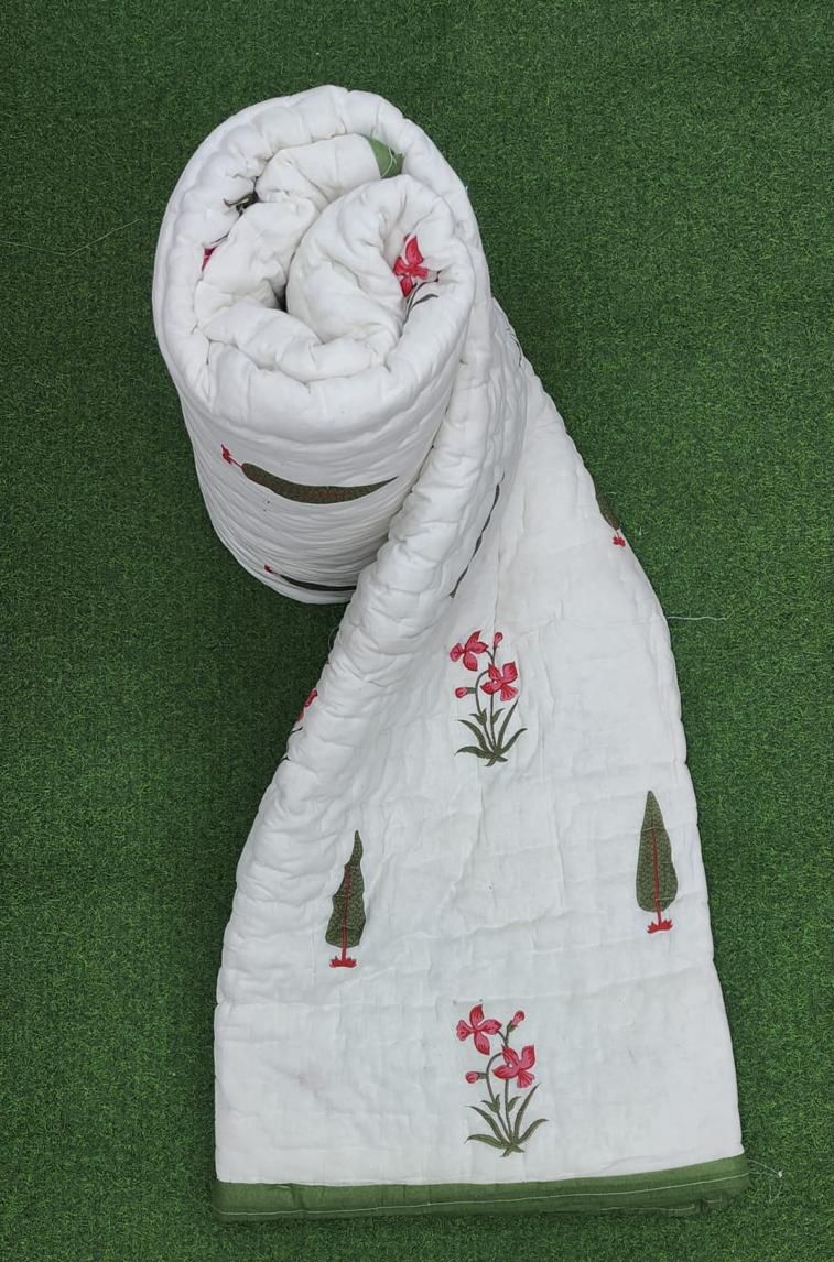 Pure mulmul cotton screen printed reversible double razai (90x108 inches)