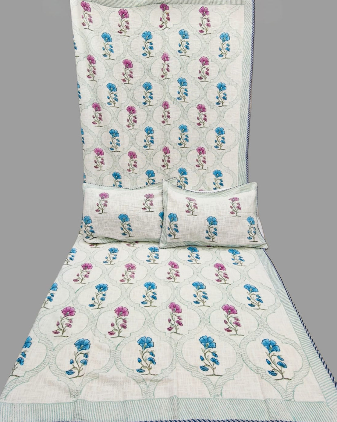 Pure TNT cotton hand-block printed double bedcover with 2 pillow covers (90x108 inches) Pure TNT cotton hand-block printed double bedcover with 2 pillow covers (90x108 inches)